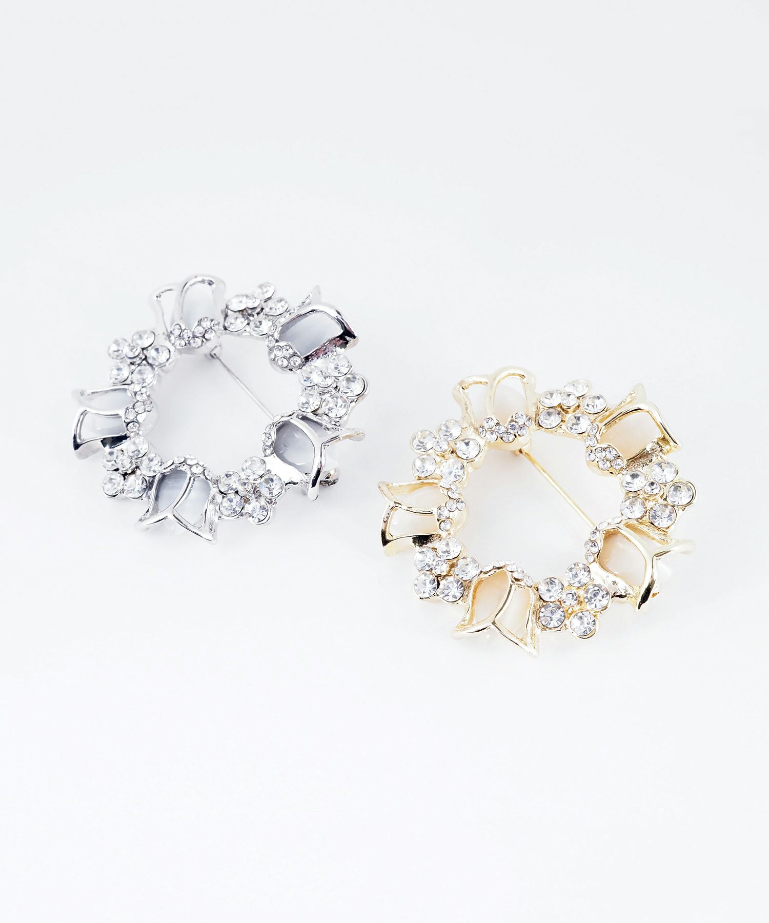 チューリップサークルブローチ