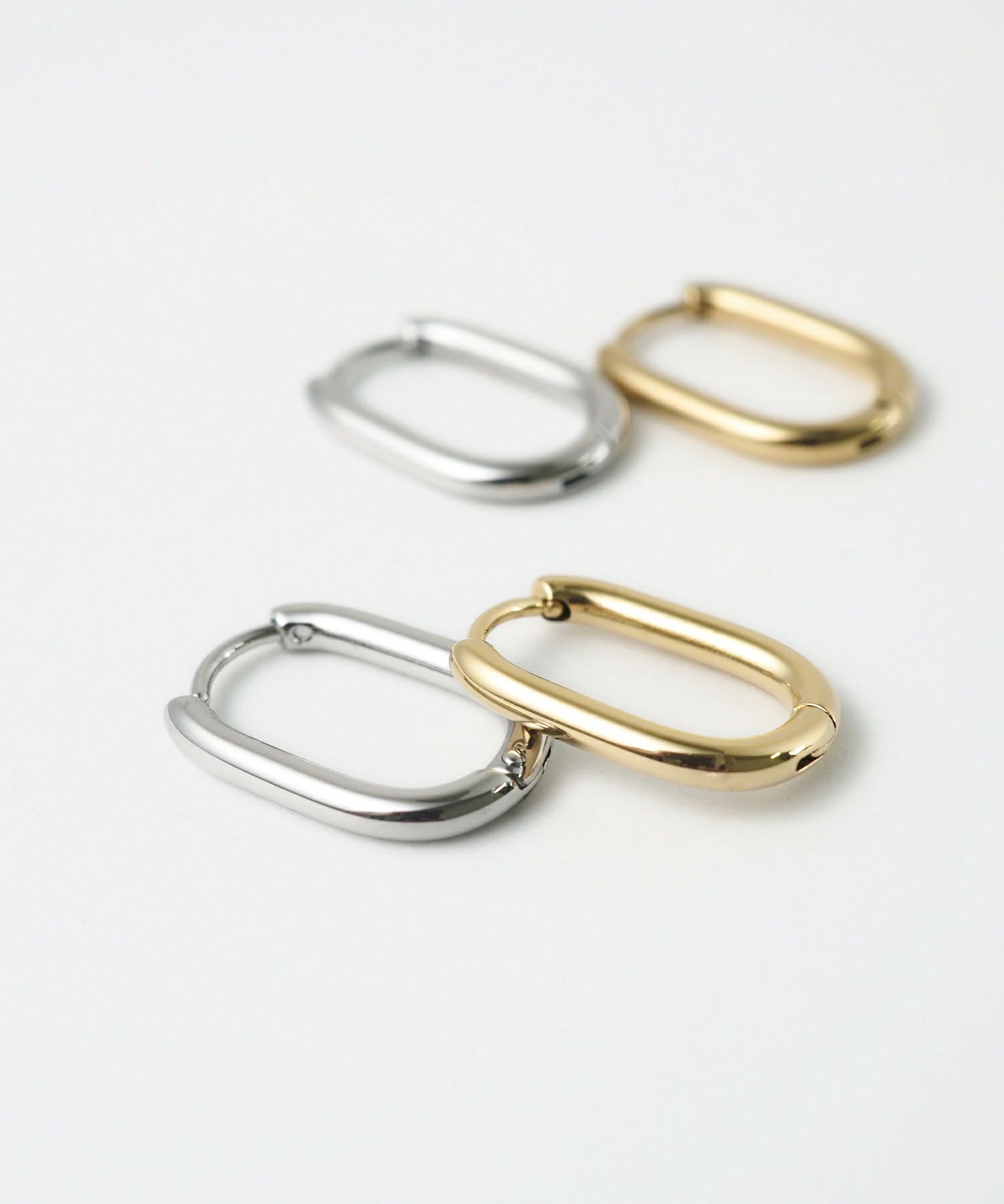 オーバルスリムワンタッチステンレスピアス【MUK lucenzio】