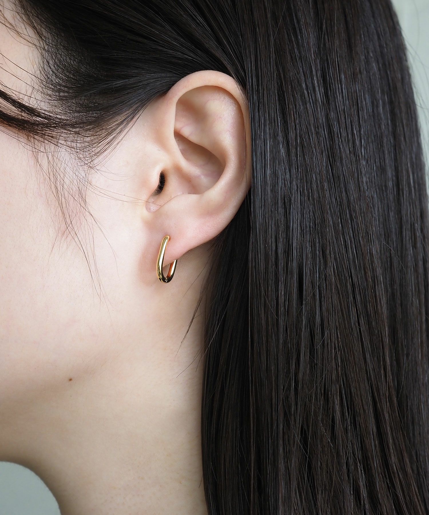 オーバルスリムワンタッチステンレスピアス【MUK lucenzio】