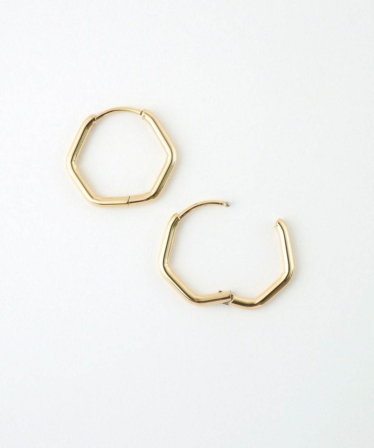 ヘキサゴンワンタッチステンレスピアス【MUK lucenzio】