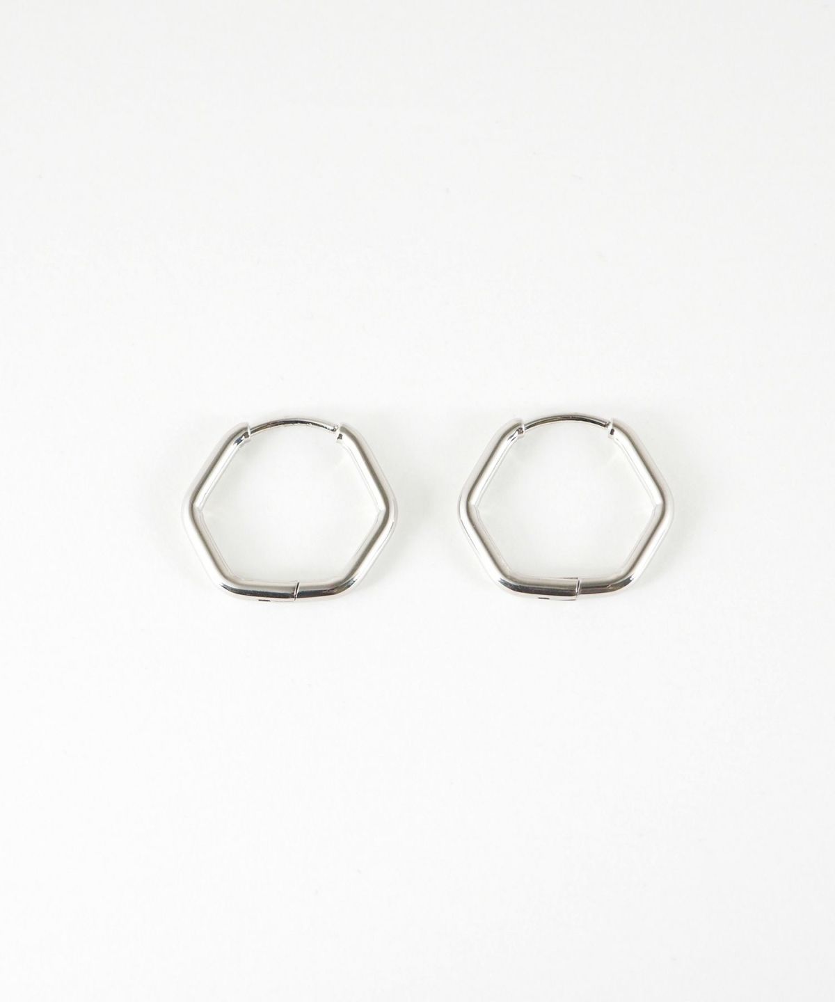 ヘキサゴンワンタッチステンレスピアス【MUK lucenzio】