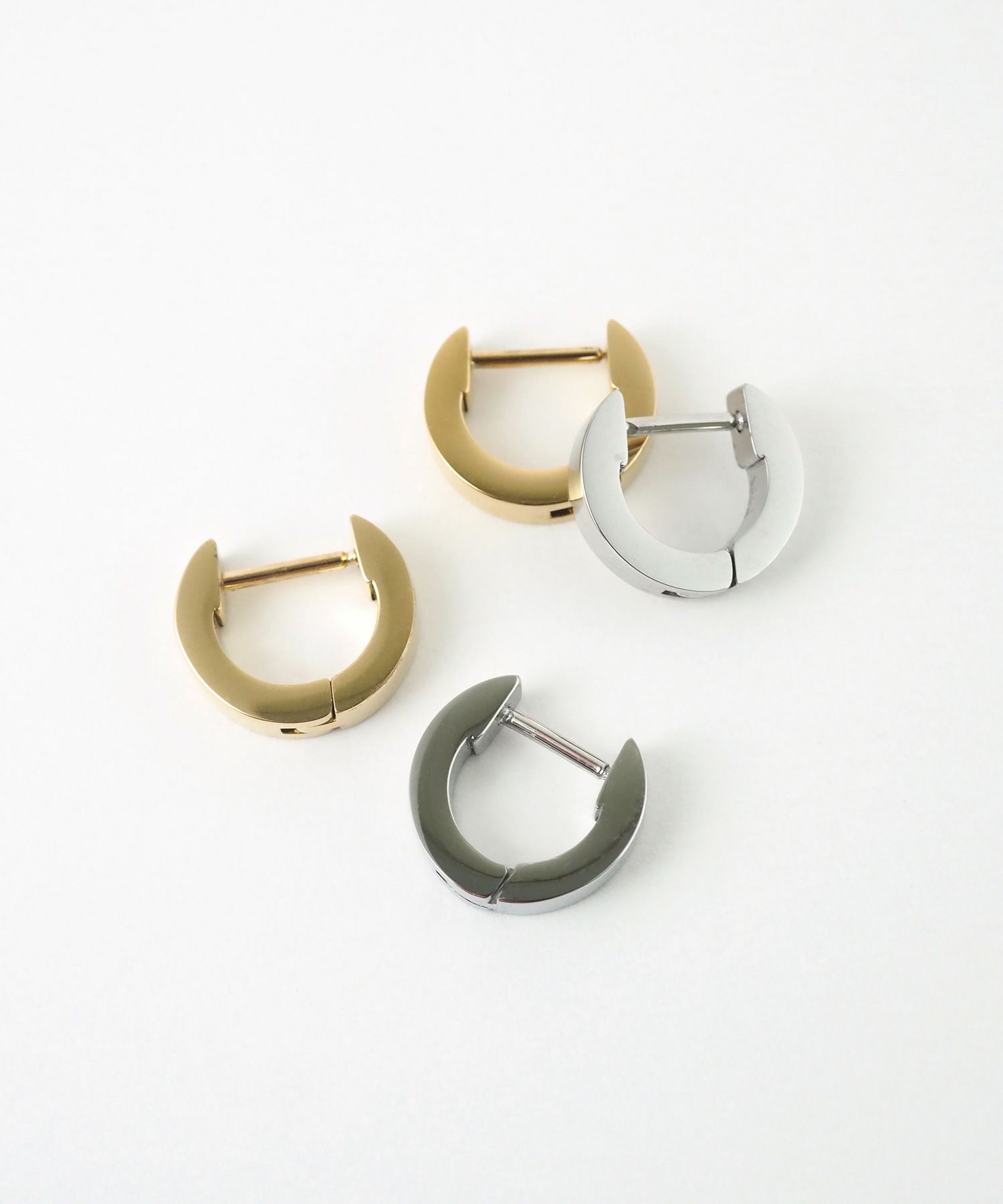 ラウンドワンタッチステンレスピアス【MUK lucenzio】