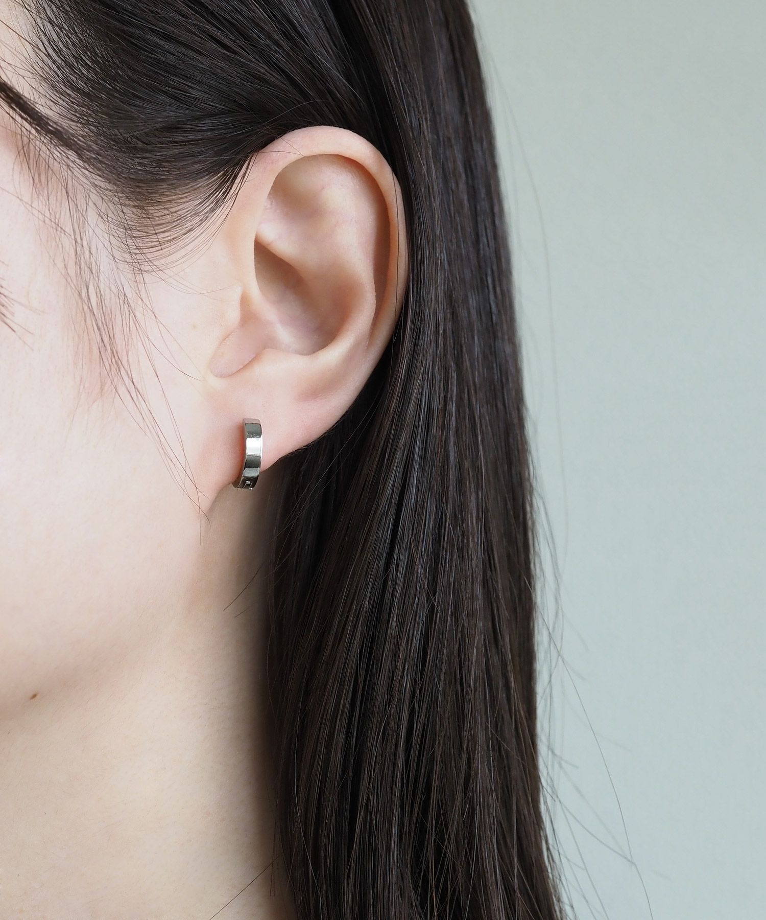 ラウンドワンタッチステンレスピアス【MUK lucenzio】