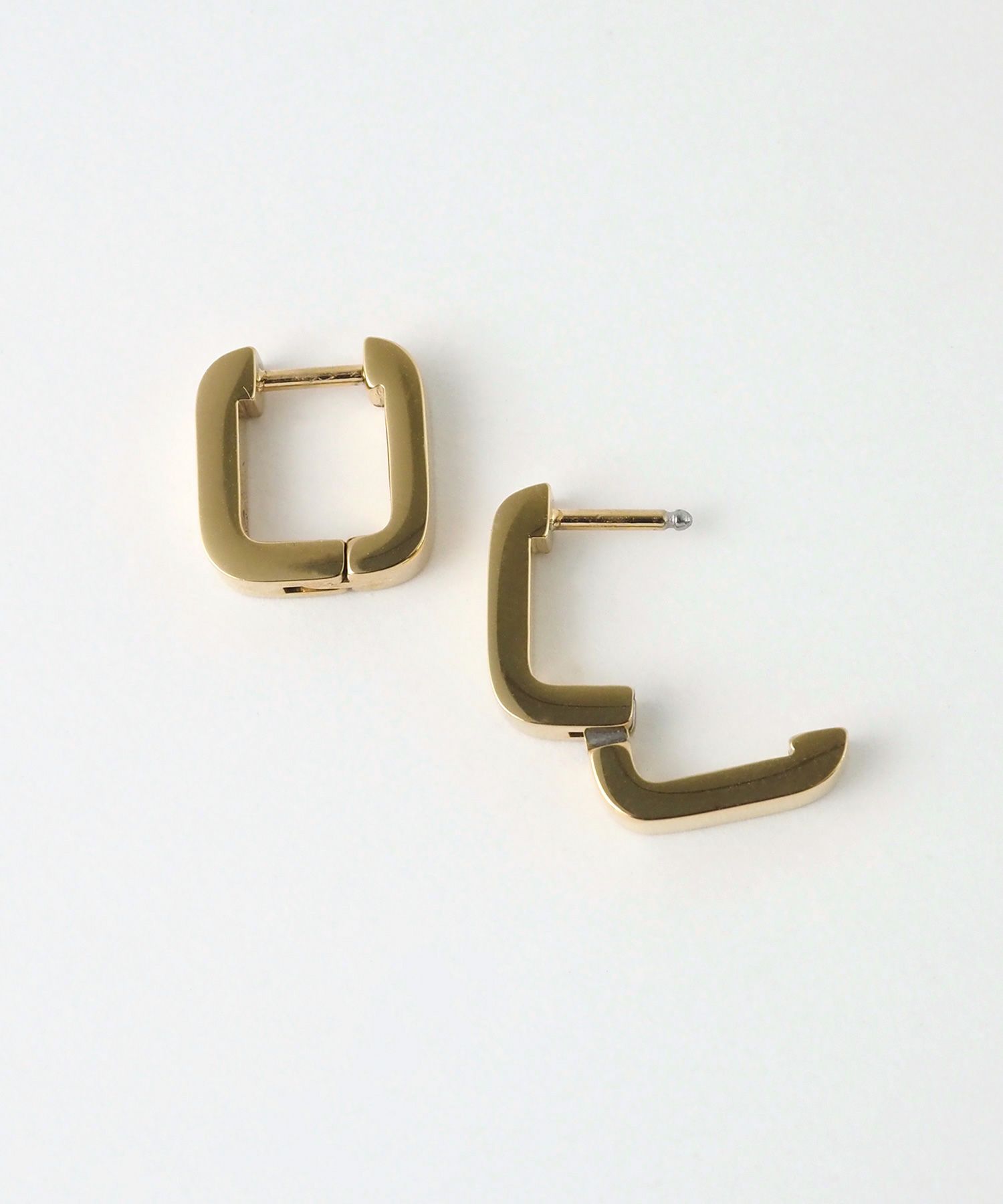 スクエアワンタッチステンレスピアス【MUK lucenzio】