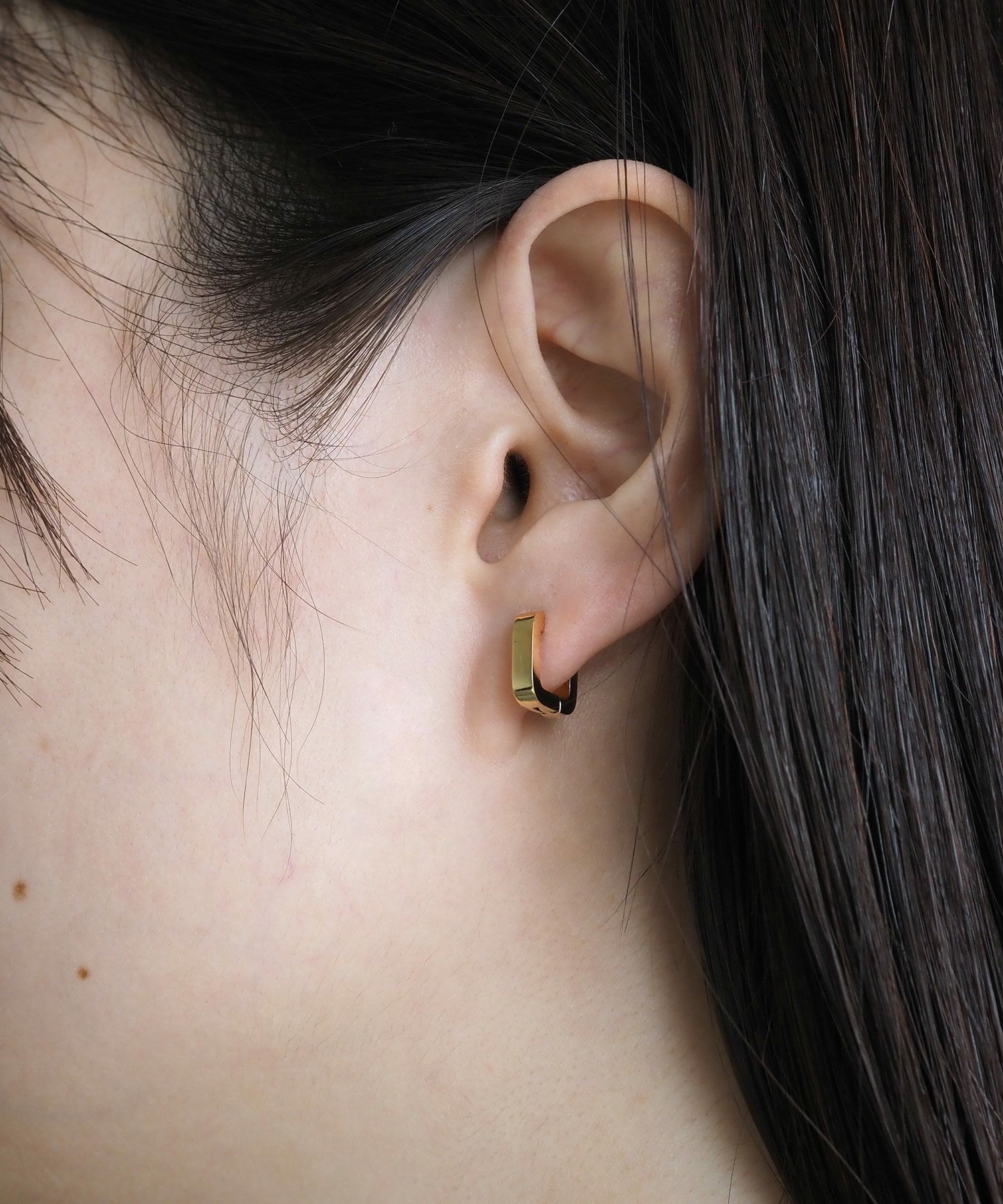 スクエアワンタッチステンレスピアス【MUK lucenzio】