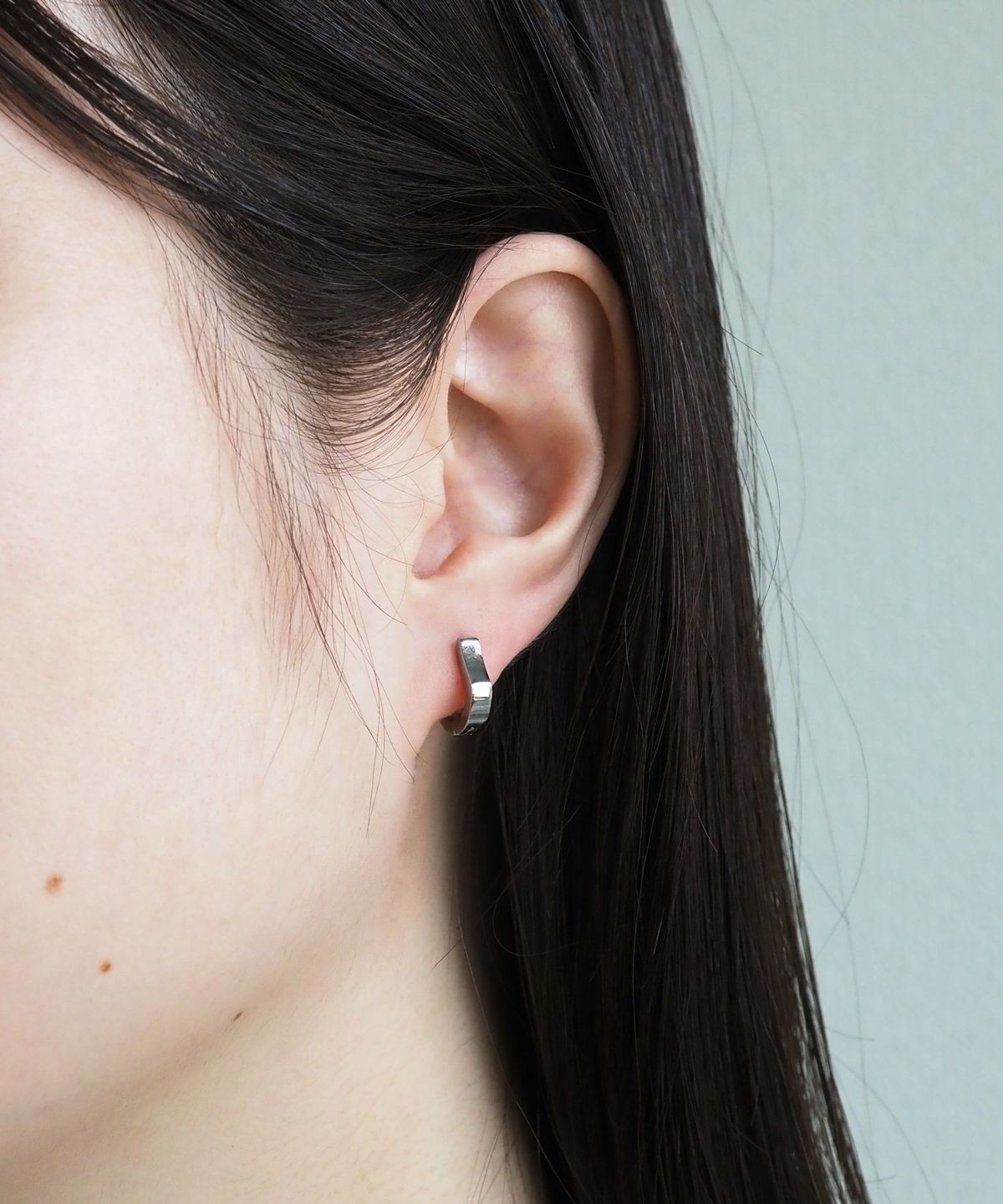 ホースシューワンタッチステンレスピアス【MUK lucenzio】