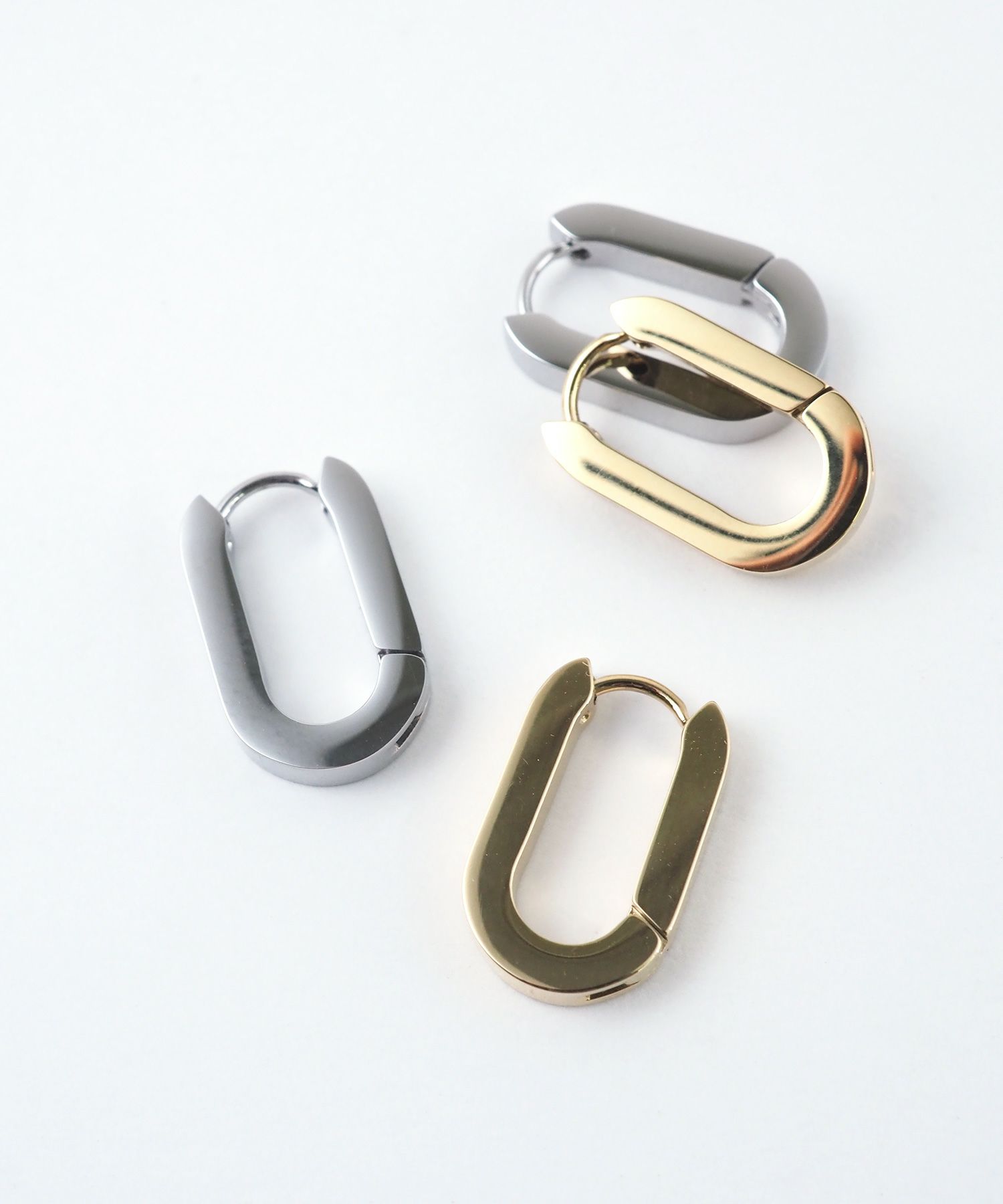 オーバルワンタッチステンレスピアス【MUK lucenzio】