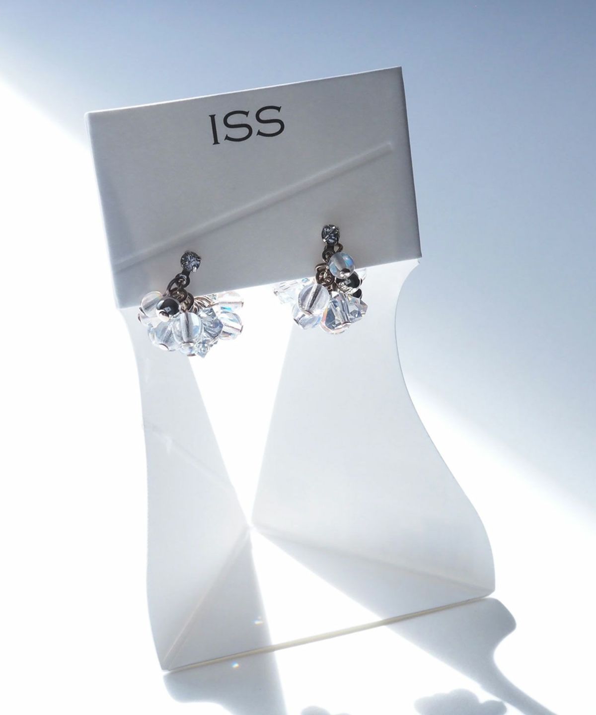 クリアバブルピュアチタンポストピアス【ISS】