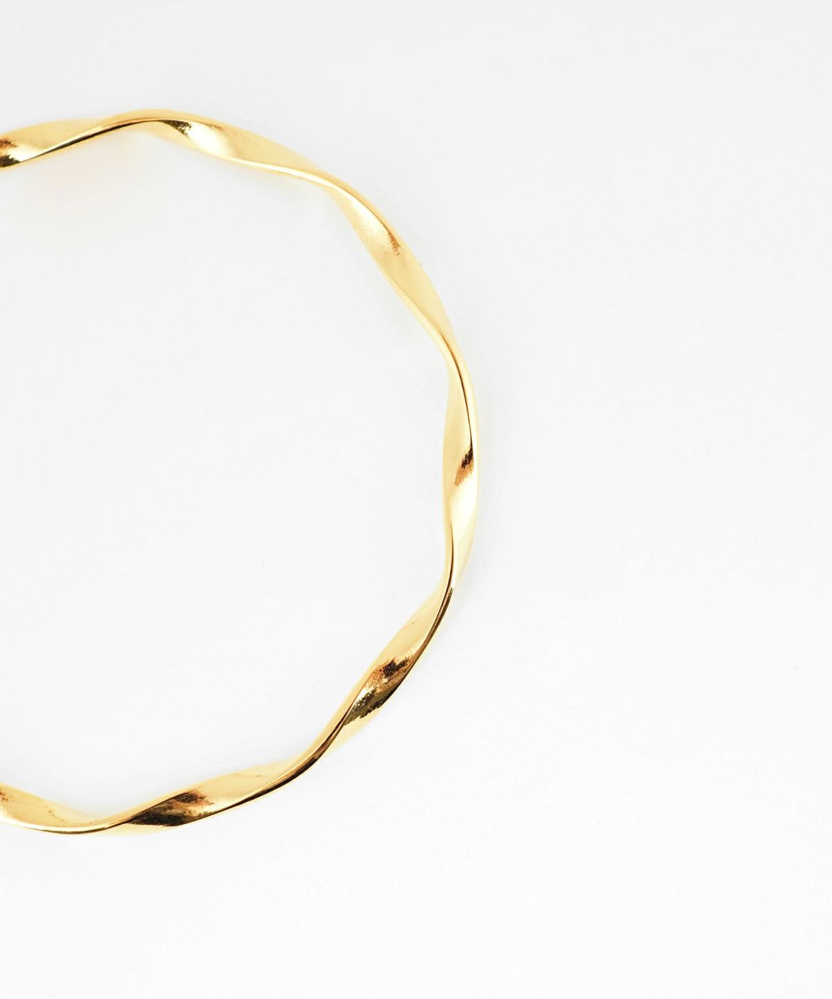 ツイストステンレスバングル【Zoule】