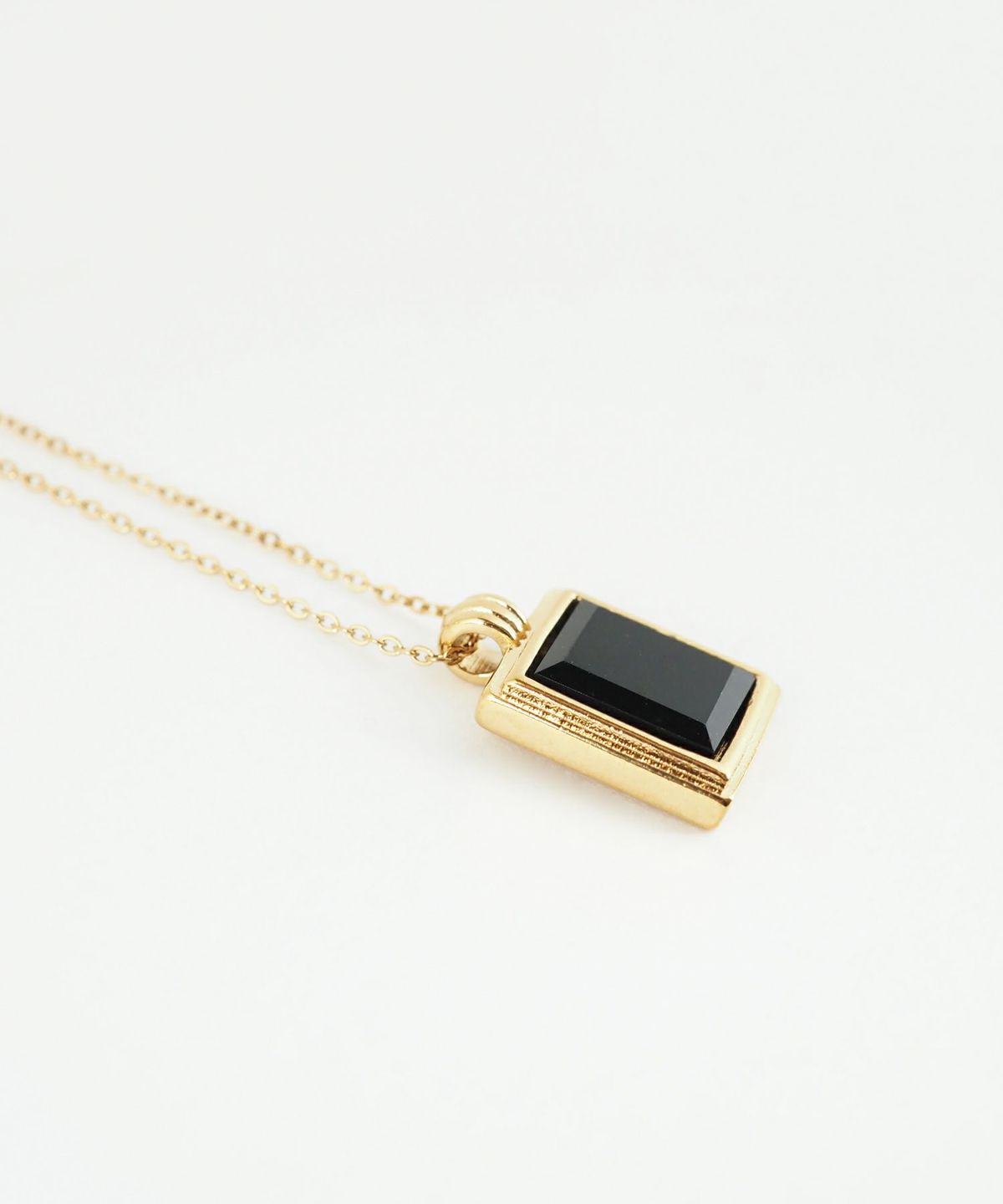 スクエアカラーストーンステンレスネックレス【Zoule】