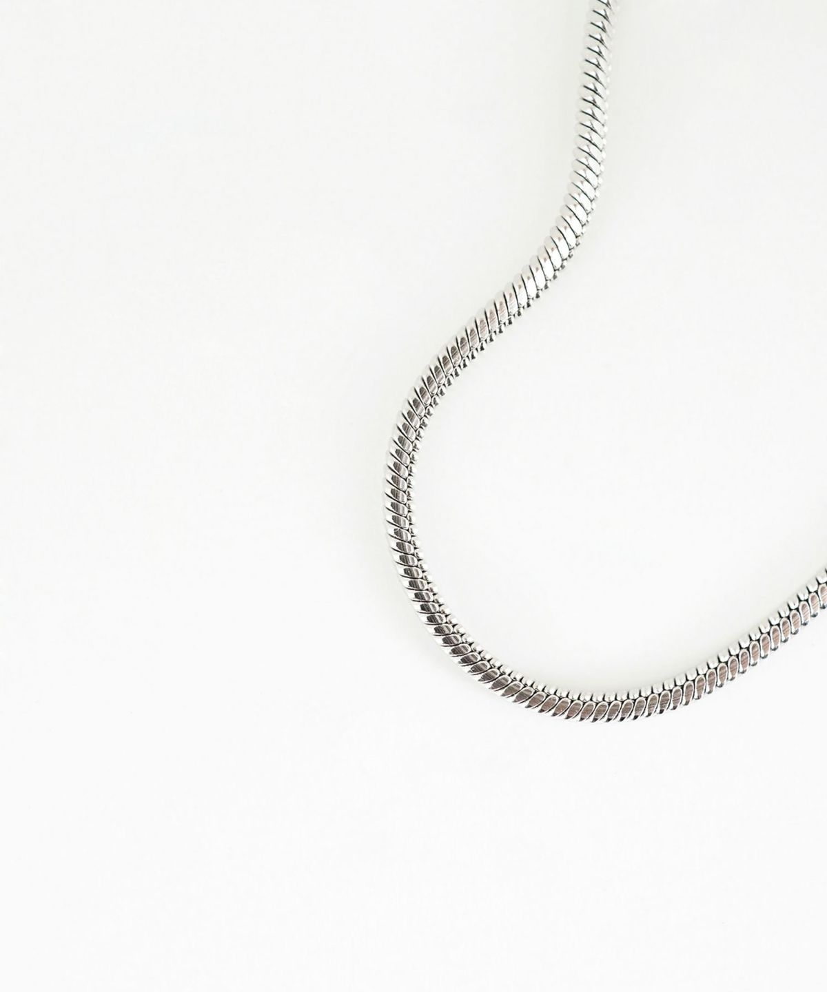 スネークチェーンマグネットステンレスブレスレット