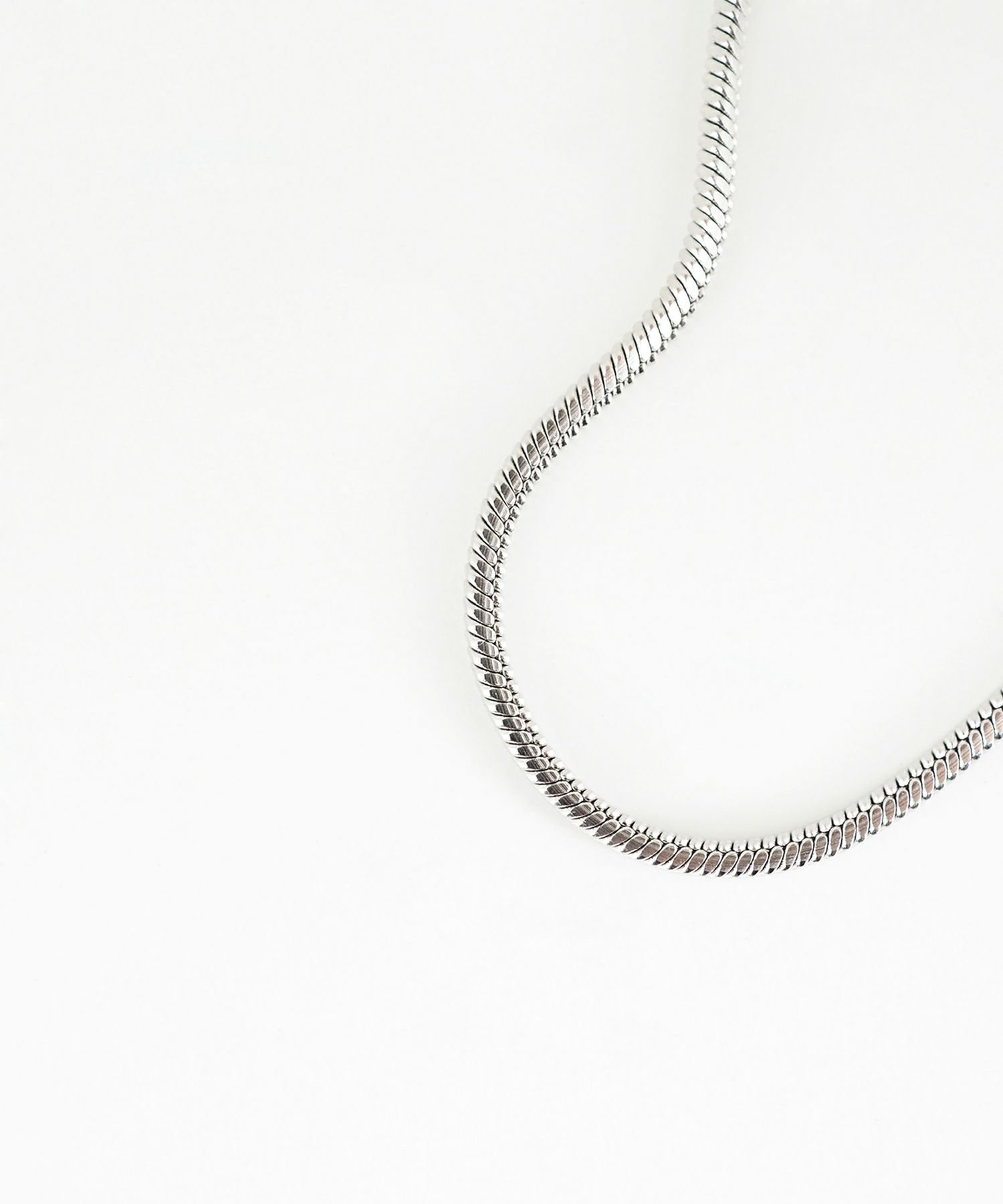 スネークチェーンマグネットステンレスブレスレット