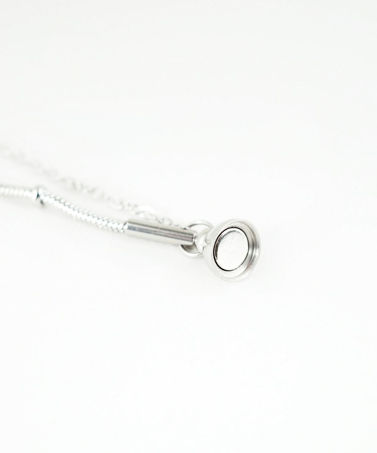 ステーションスネークチェーン2連マグネットステンレスブレスレット