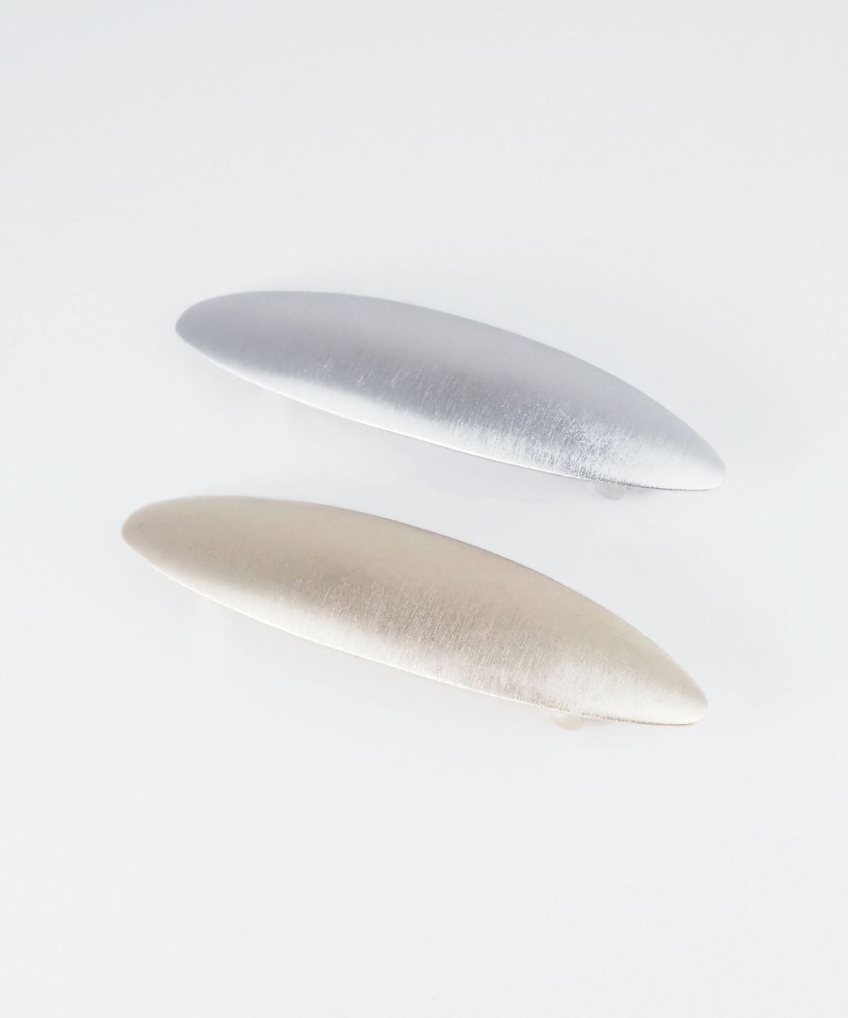 メタルオーバルバレッタ