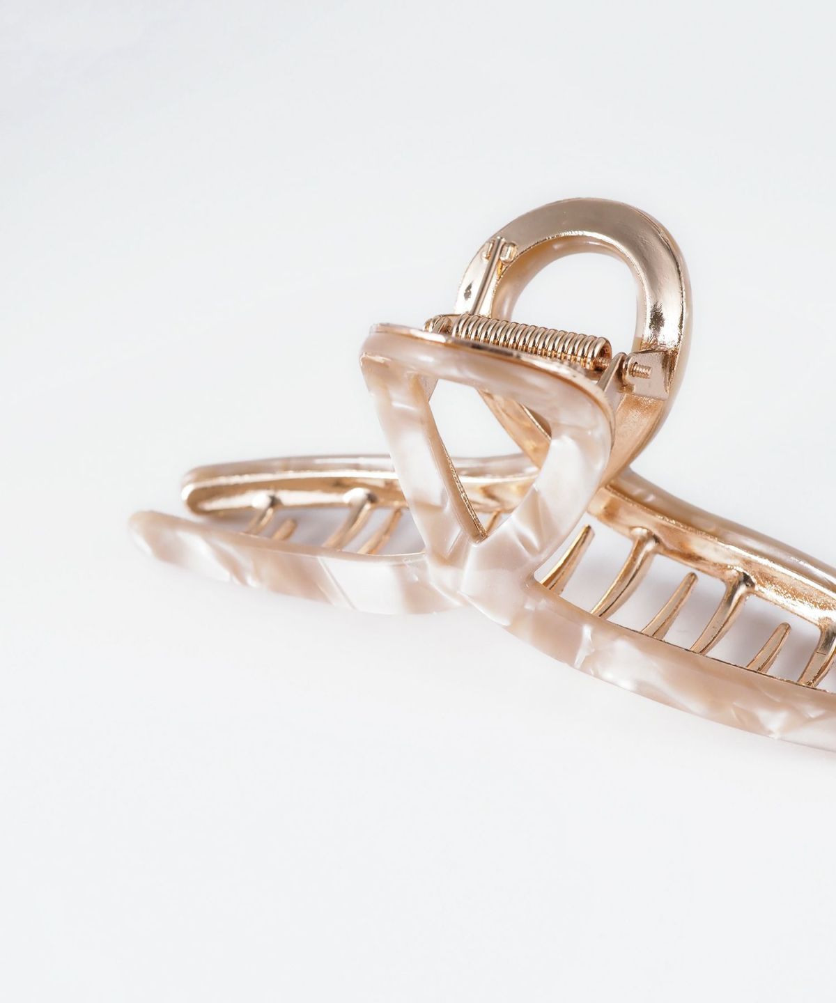 ニュアンスカラーくるりんバンスクリップ