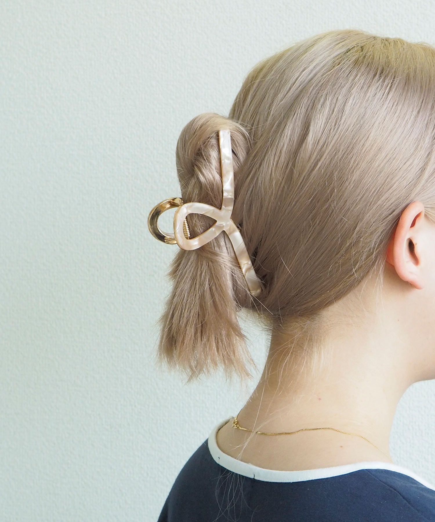 ニュアンスカラーくるりんバンスクリップ