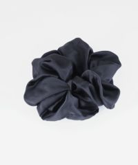 シンプルサテンシュシュ