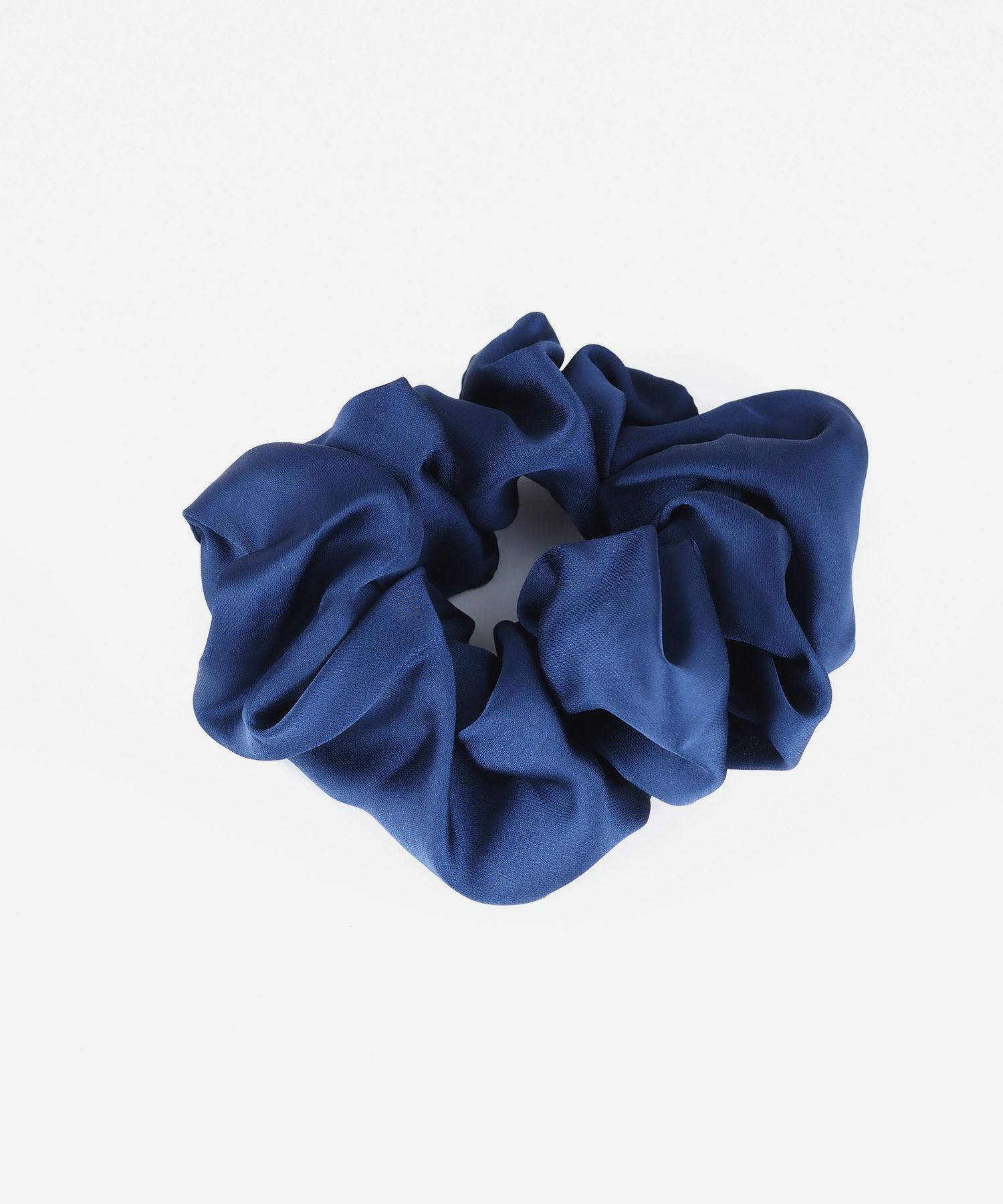 シンプルサテンシュシュ