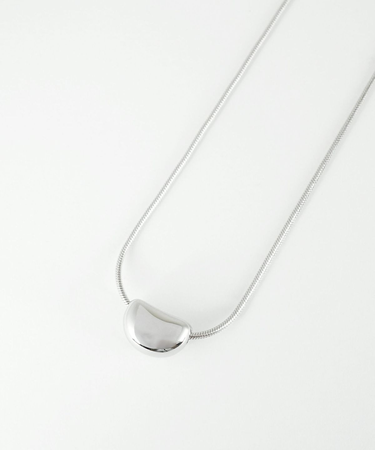 ビーンズステンレスネックレス