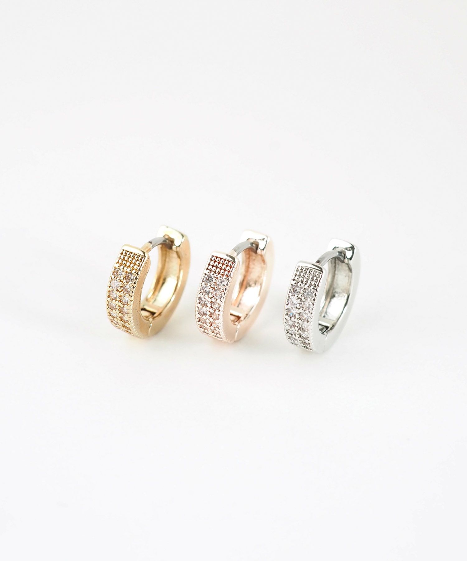 マイクロパヴェフープステンレスポストピアス