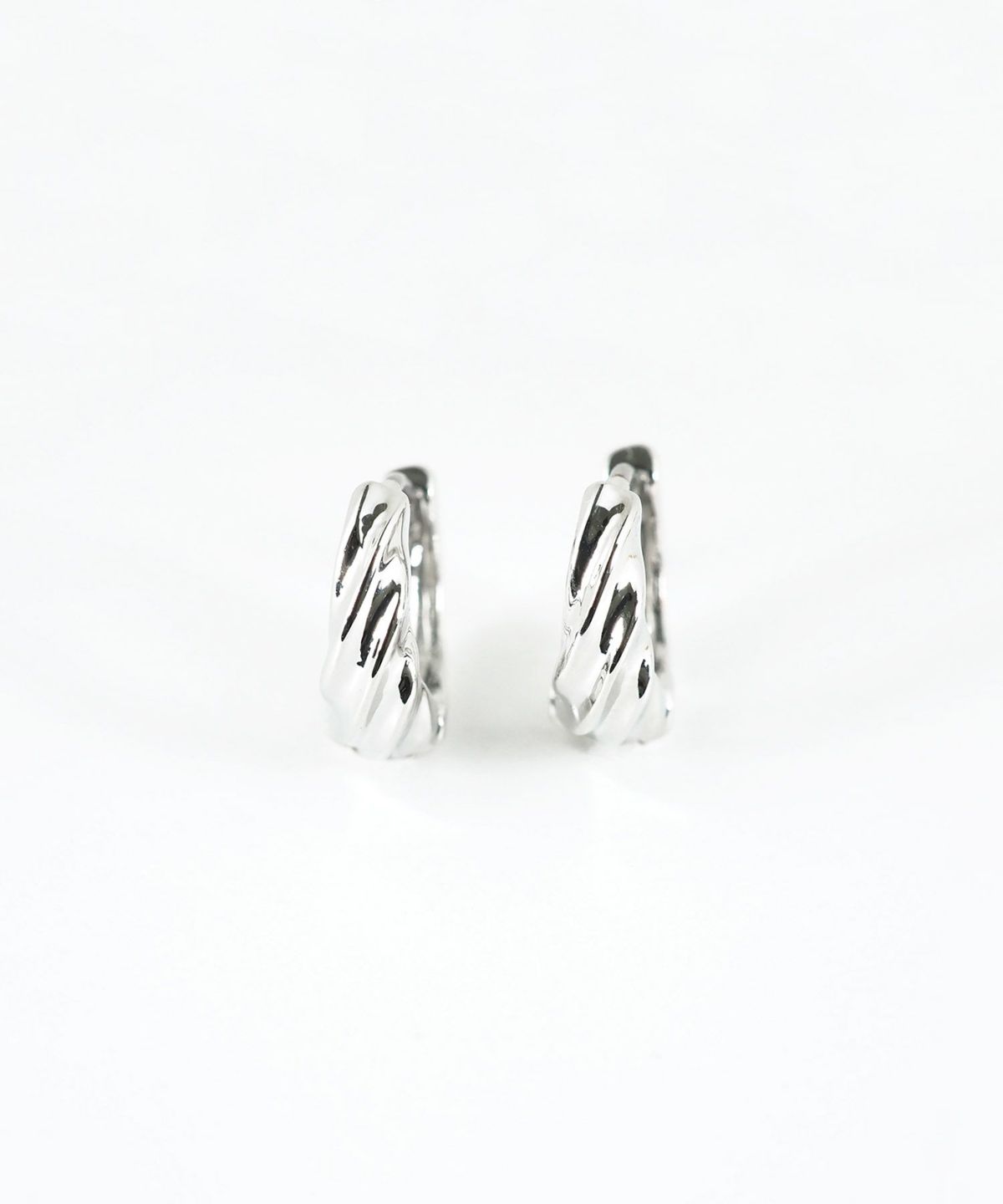 トルサードフープステンレスポストピアス