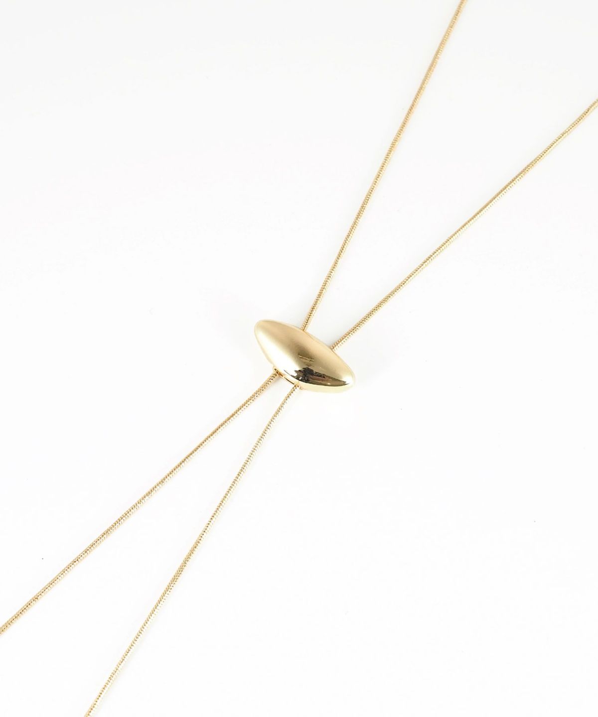 トライアングルループタイネックレス