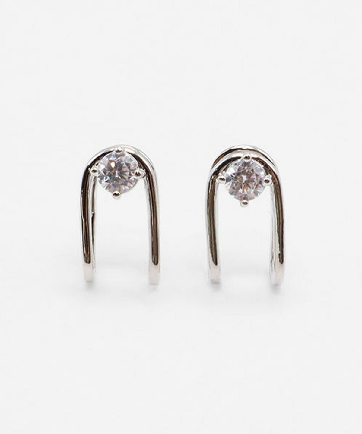 エレガント★【Givenchy】ミディアム Pave フープ イヤリング Uシェイプラウンドメタルイヤリング | 【公式】MUK ONLINE SHOP