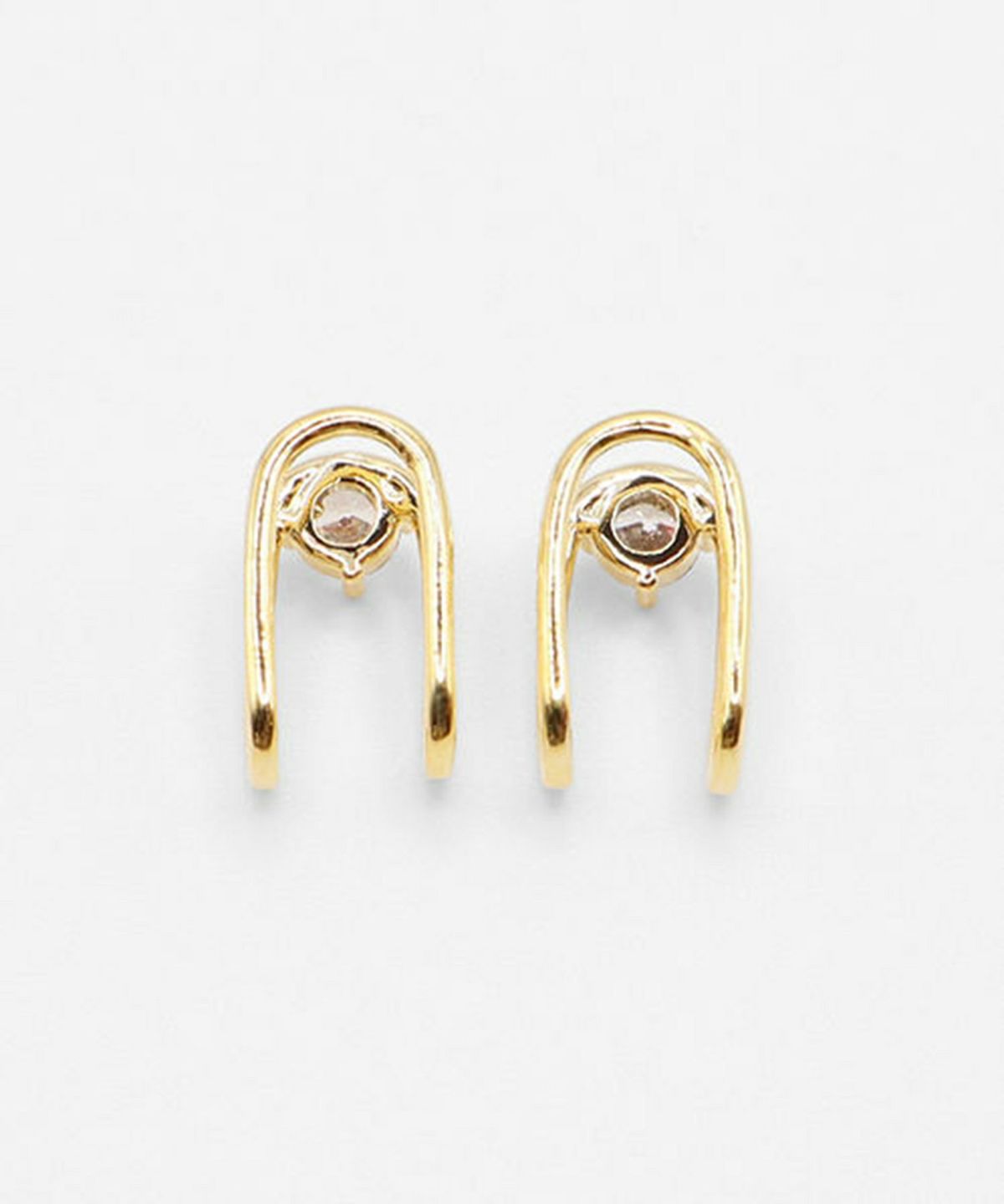 Uシェイプラウンドメタルイヤリング