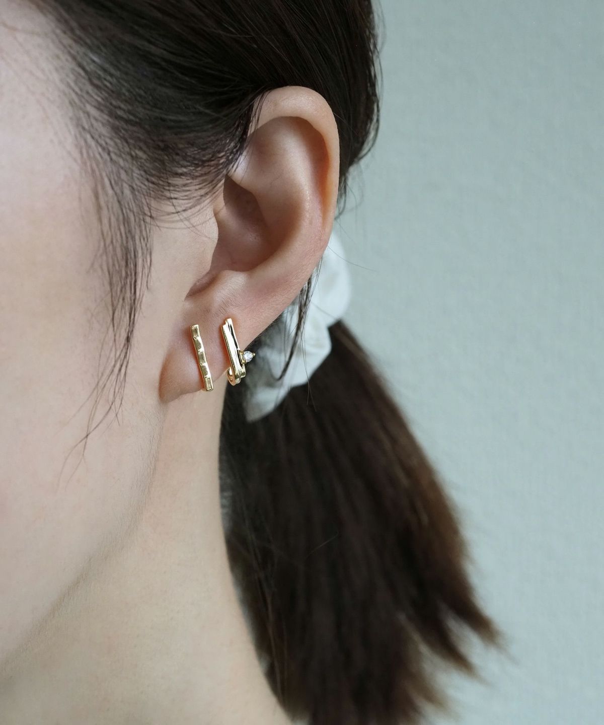 バーラインラウンドメタルイヤリング