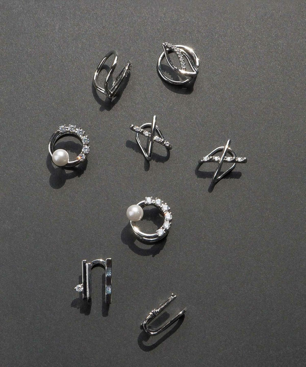 バーラインラウンドメタルイヤリング