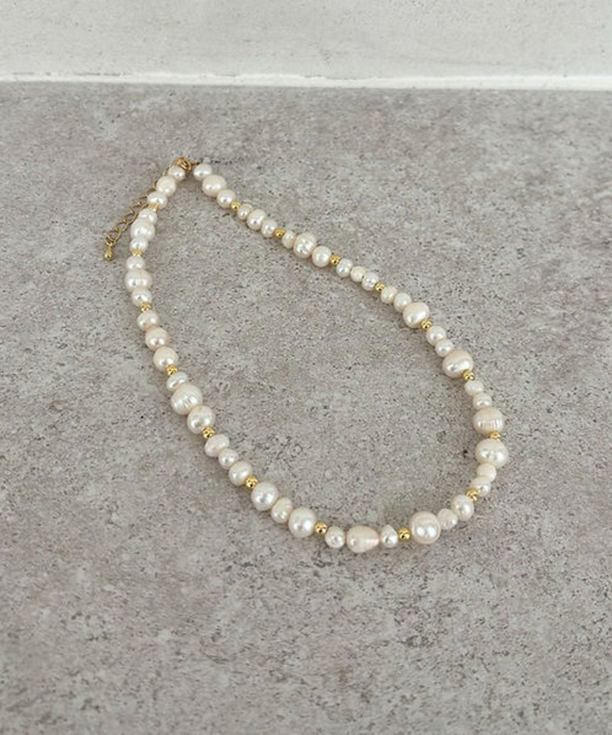 淡水パールメタルボールネックレス