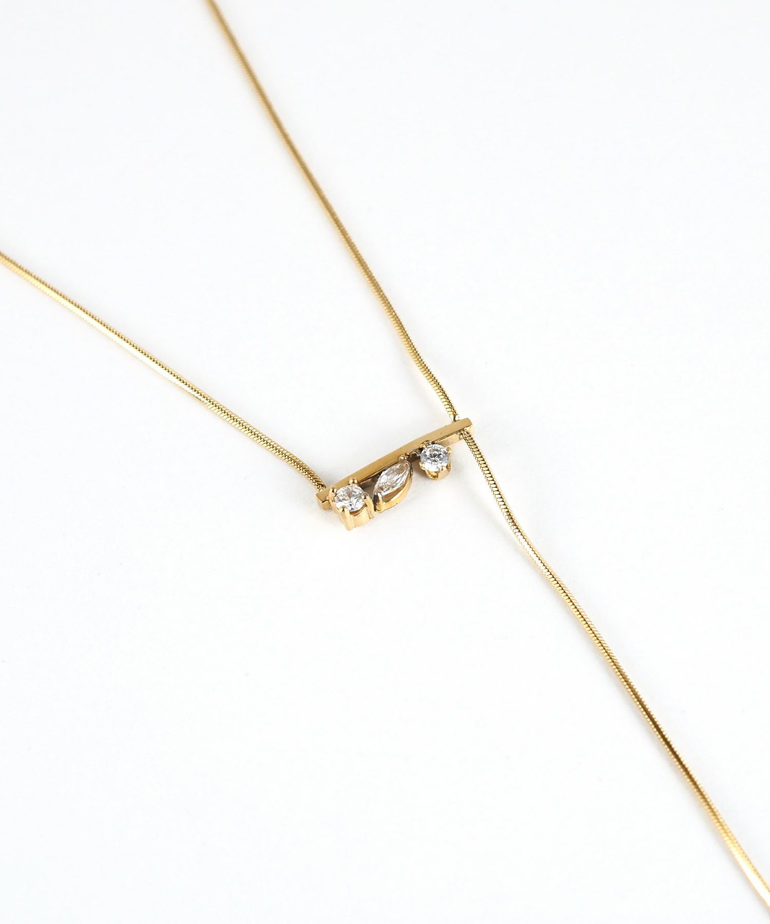 ビジューバーY字サージカルステンレスネックレス