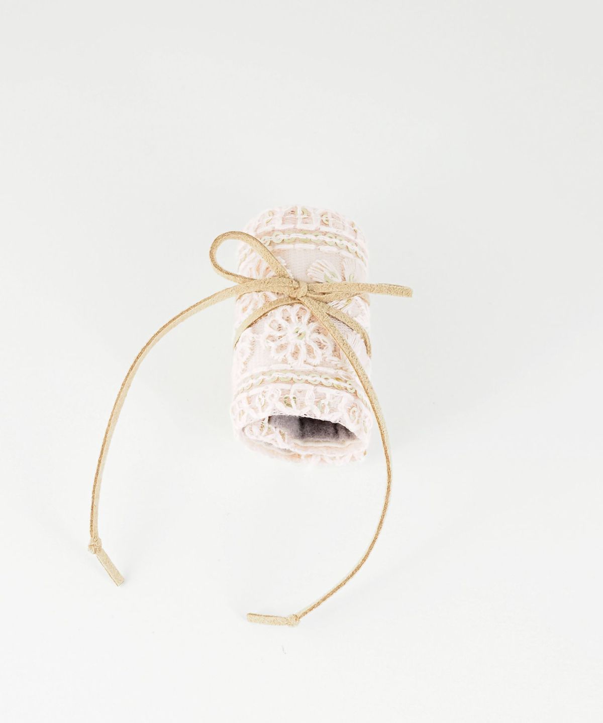 シークイン刺繍フラワーフック付きシュフィー【Zoule】