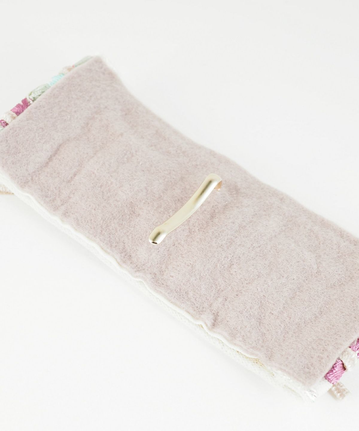 レトロ刺繍フラワーフック付きシュフィー【Zoule】