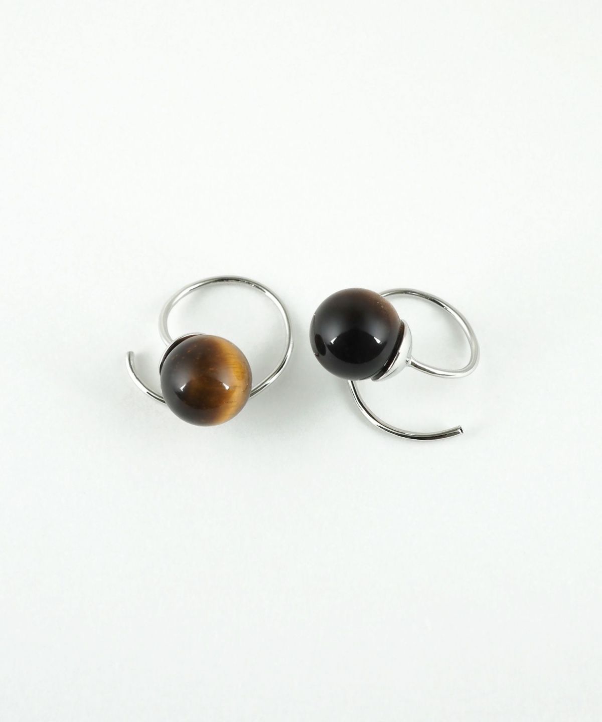 ストーンカールピアス【MUK blossom stone】