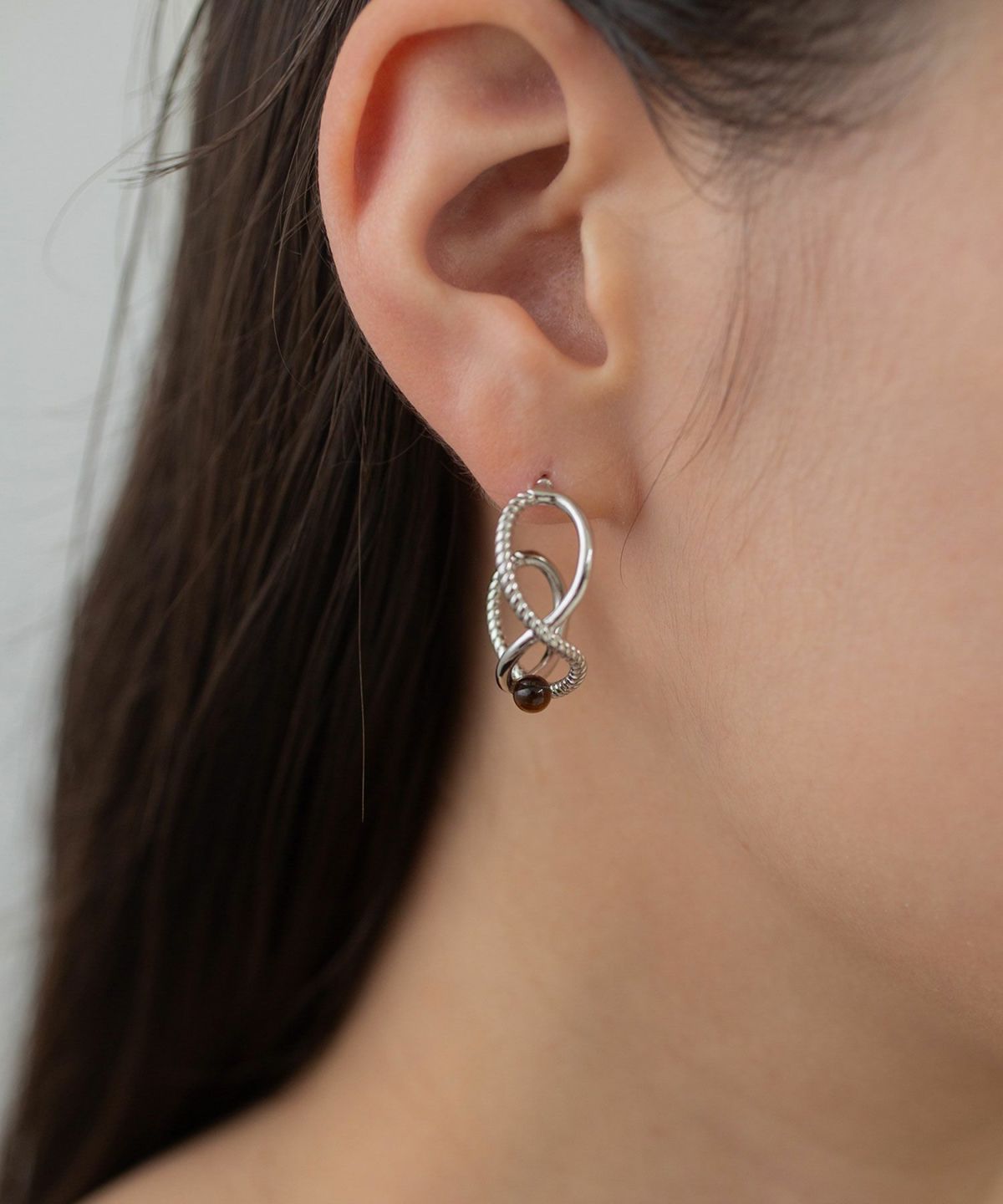 ストーンエリプスクロスピアス【MUK blossom stone】