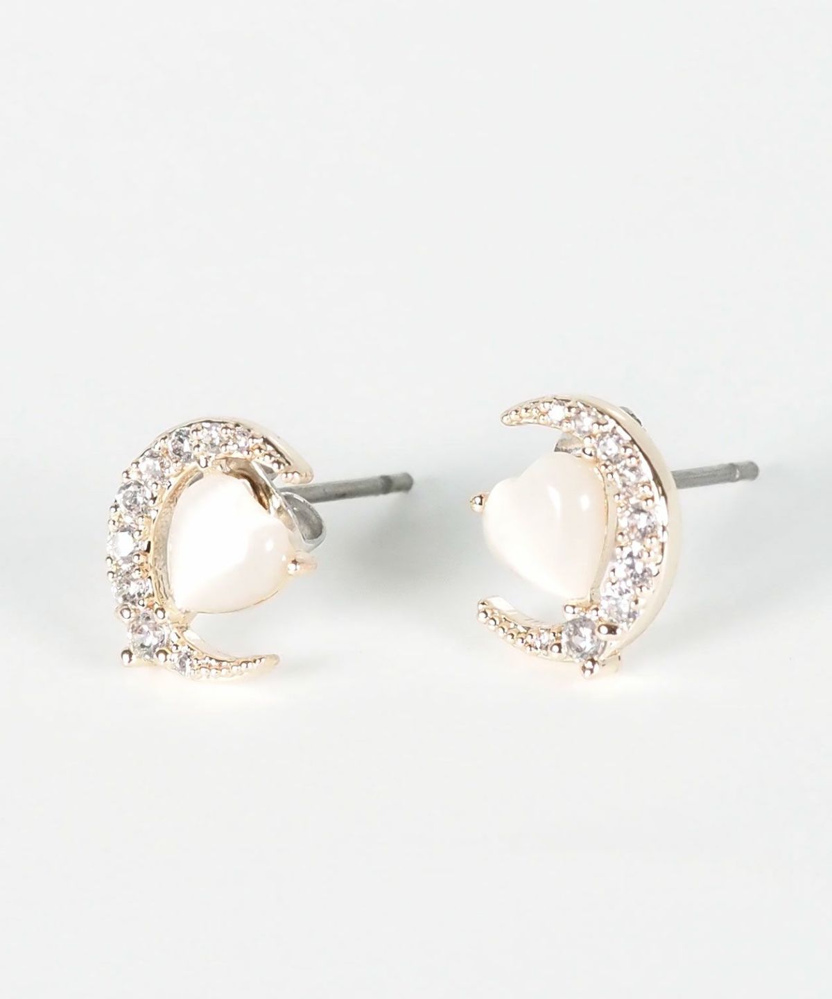 ハートムーンキャッツアイチタンポストピアス