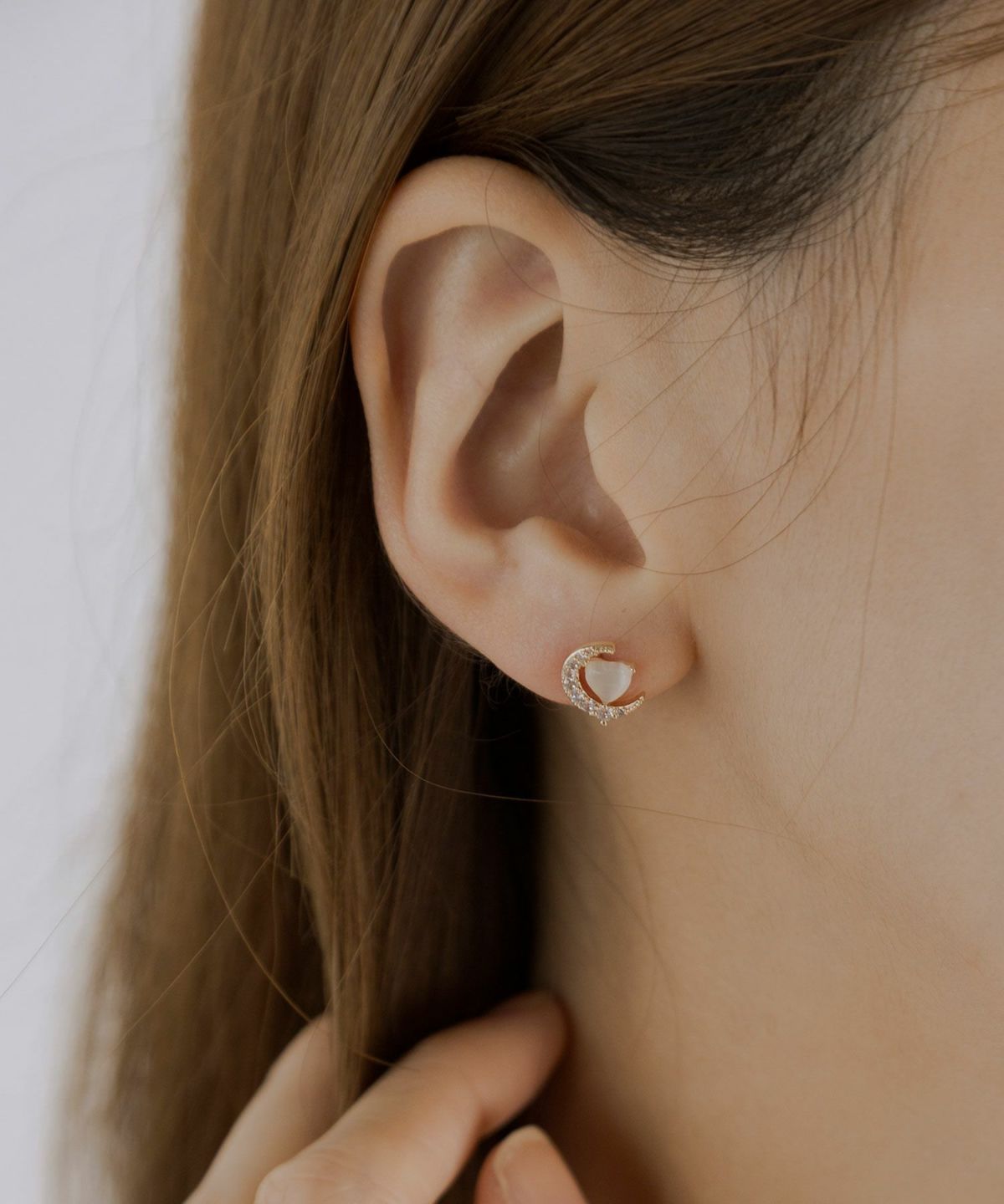 ハートムーンキャッツアイチタンポストピアス