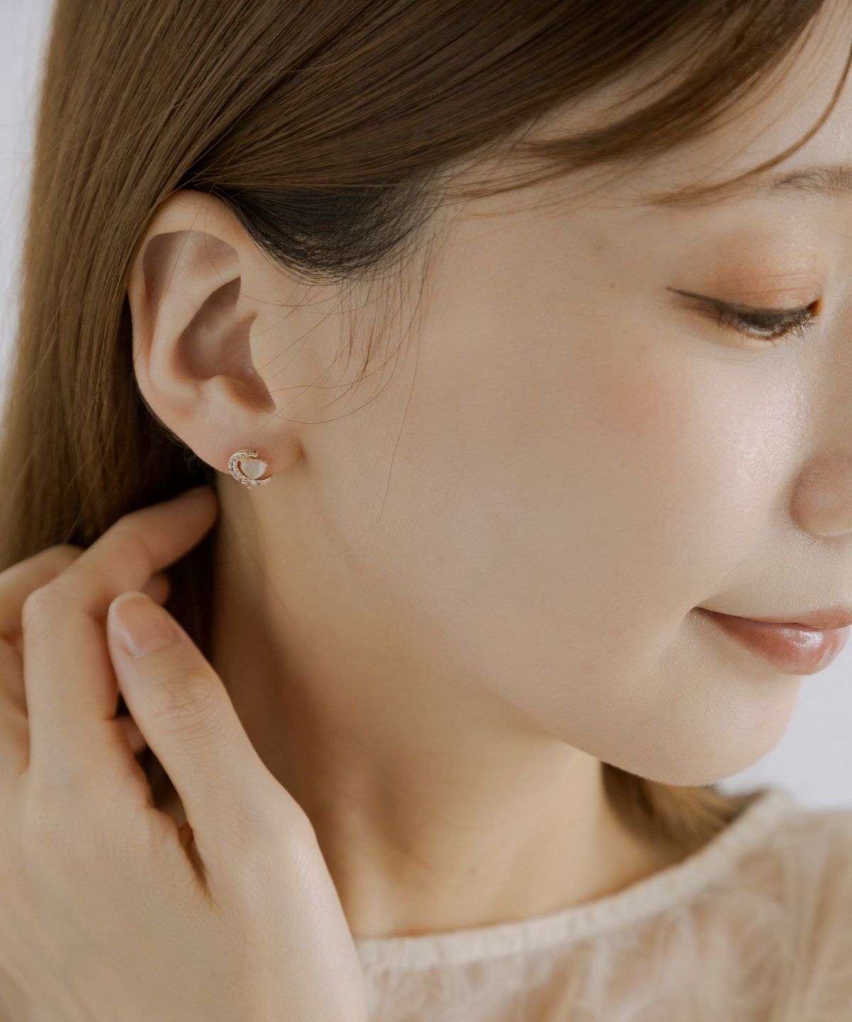 ハートムーンキャッツアイチタンポストピアス