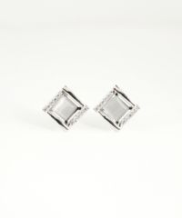 ニュアンススクエアキャッツアイチタンポストピアス