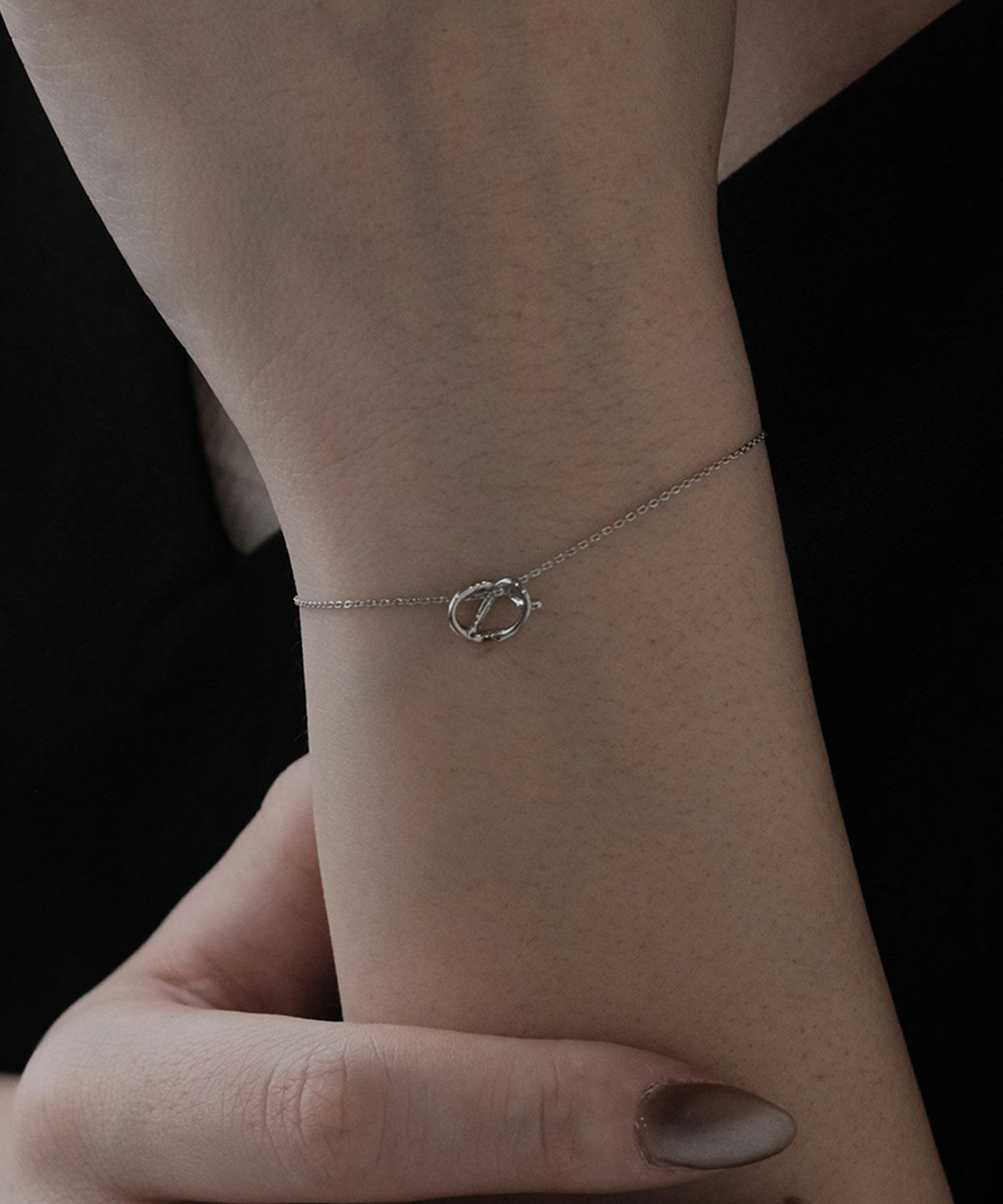 クロスラインニュアンスブレスレット