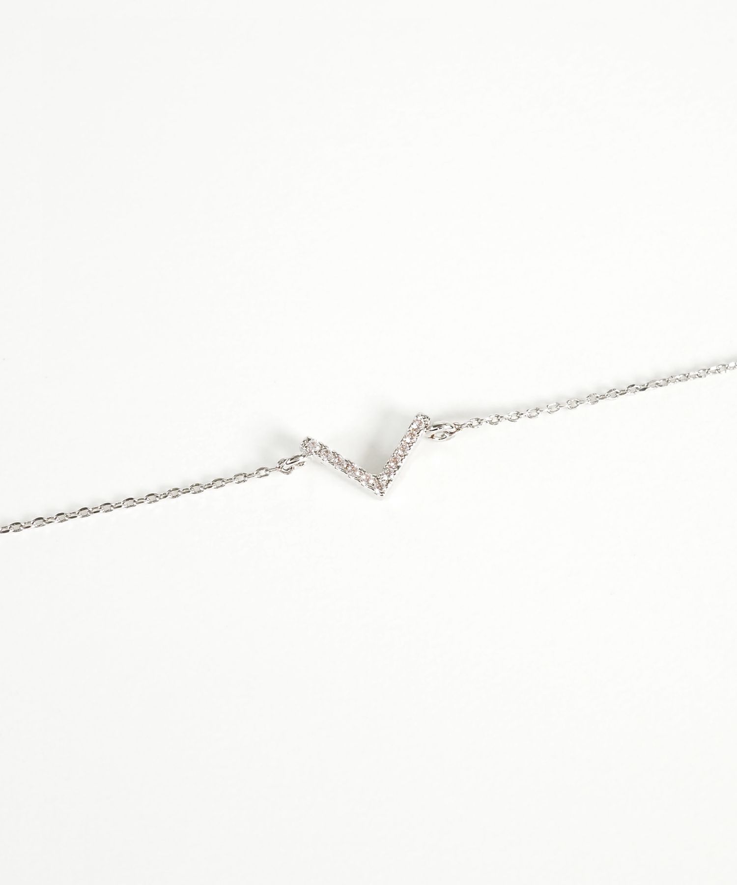 Vモチーフブレスレット