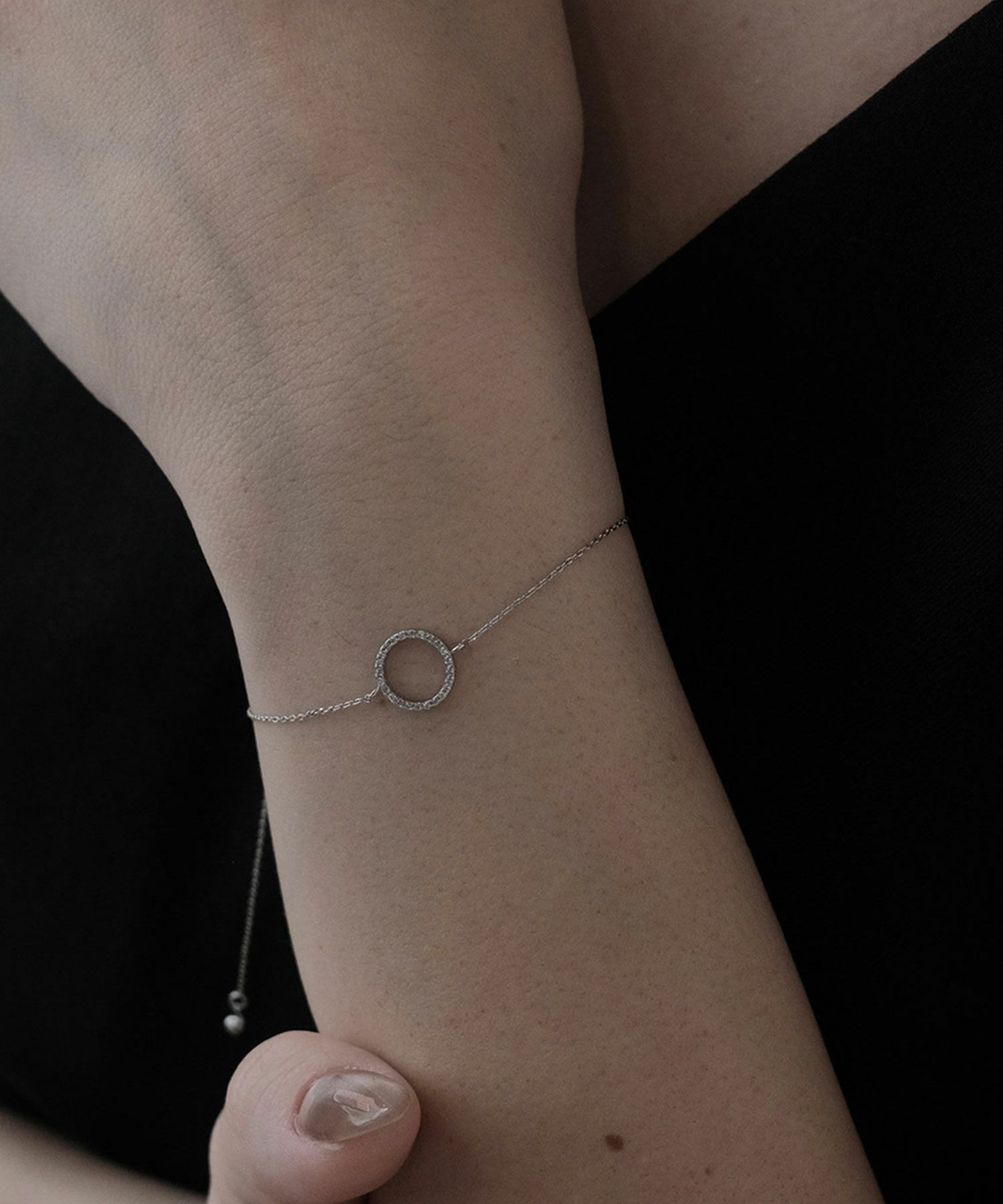 ラウンドストーンブレスレット