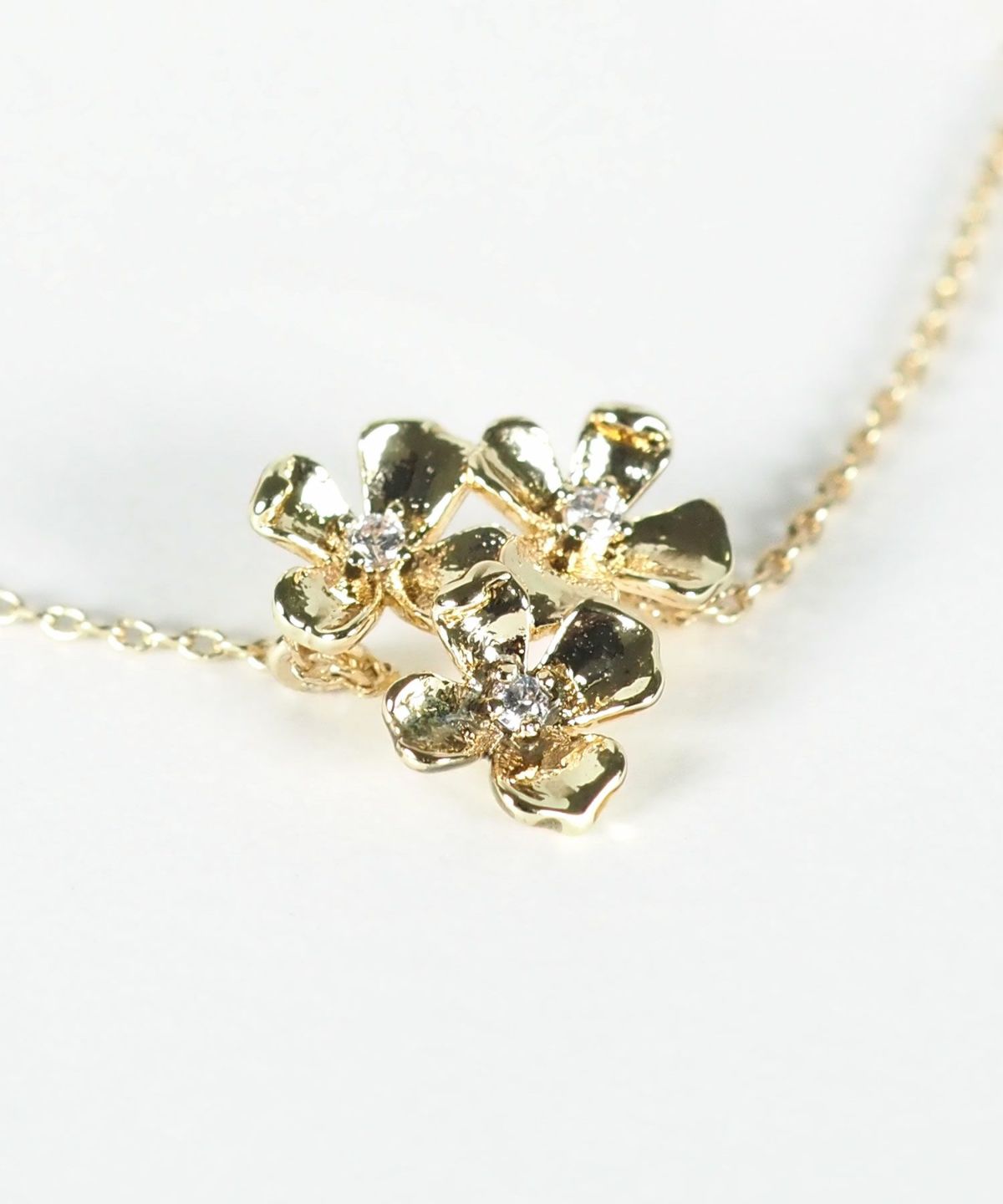 フラワーシルエットブレスレット