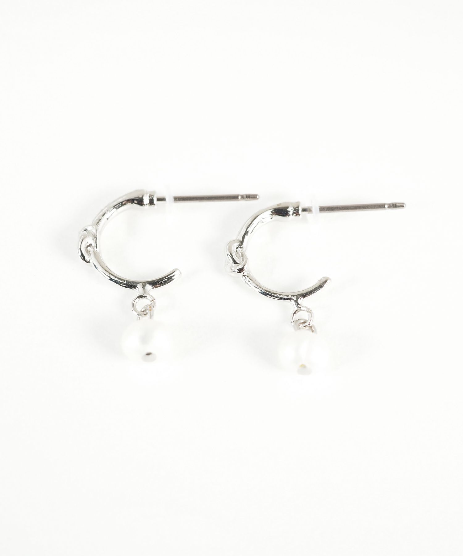 ノットライン淡水パールピュアチタンポストピアス