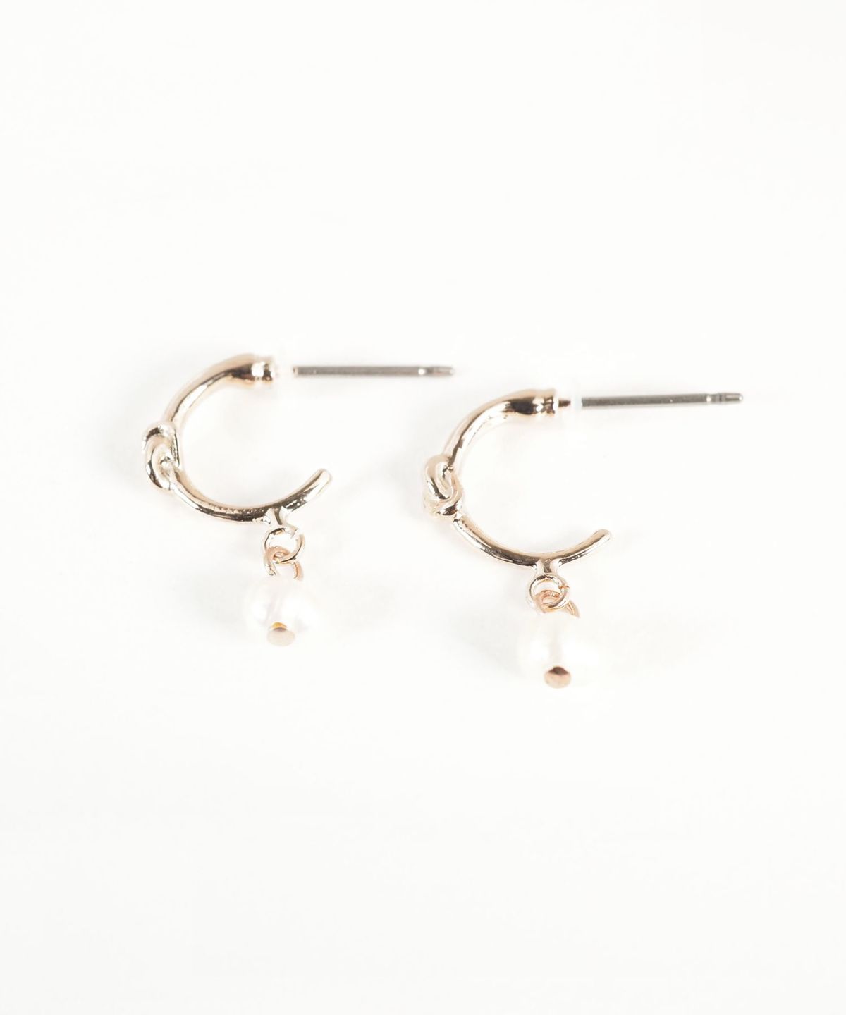 ノットライン淡水パールピュアチタンポストピアス