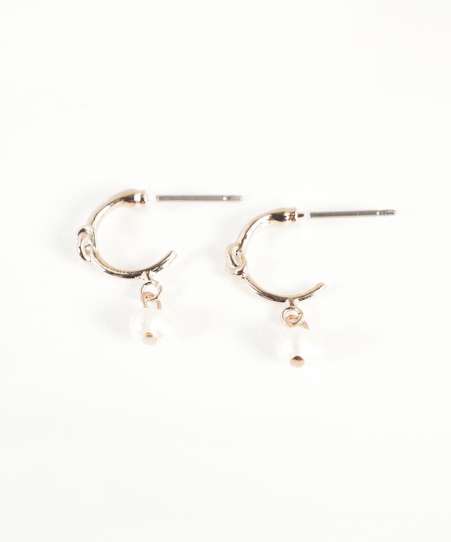 ノットライン淡水パールピュアチタンポストピアス