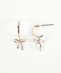 リボンピュアチタンポストピアス