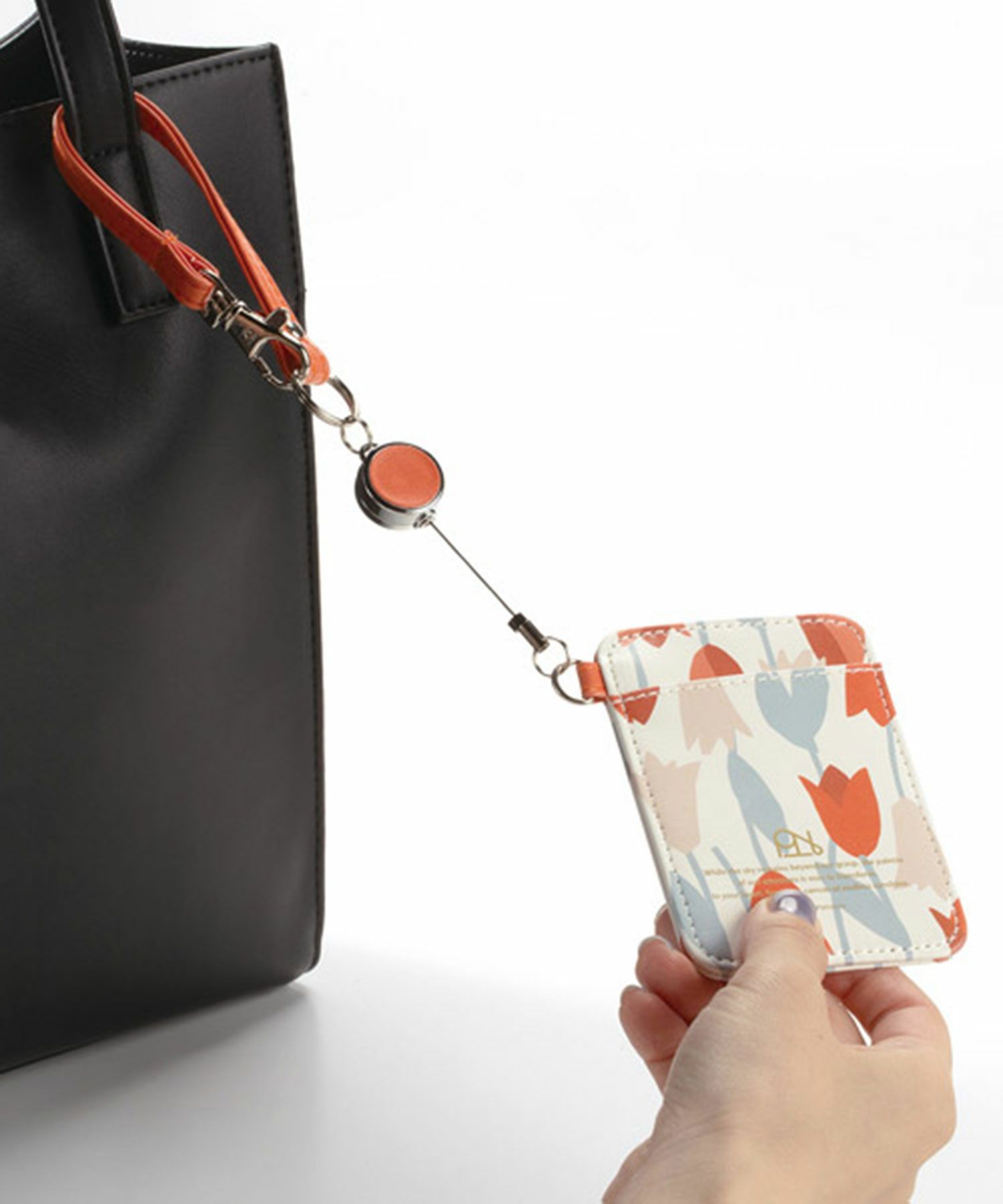 合皮プリントリール付きパスケース