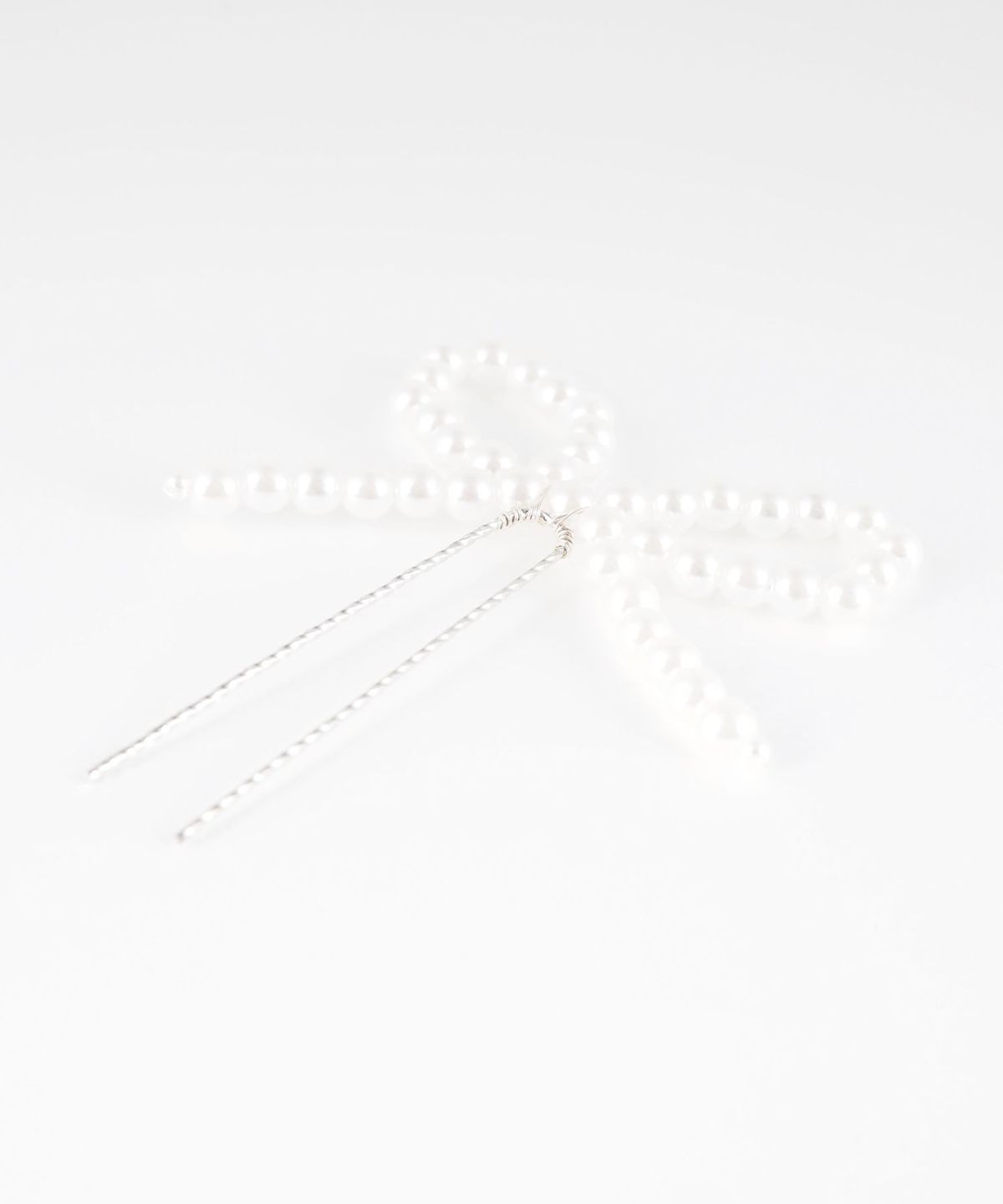 パールリボンUピン